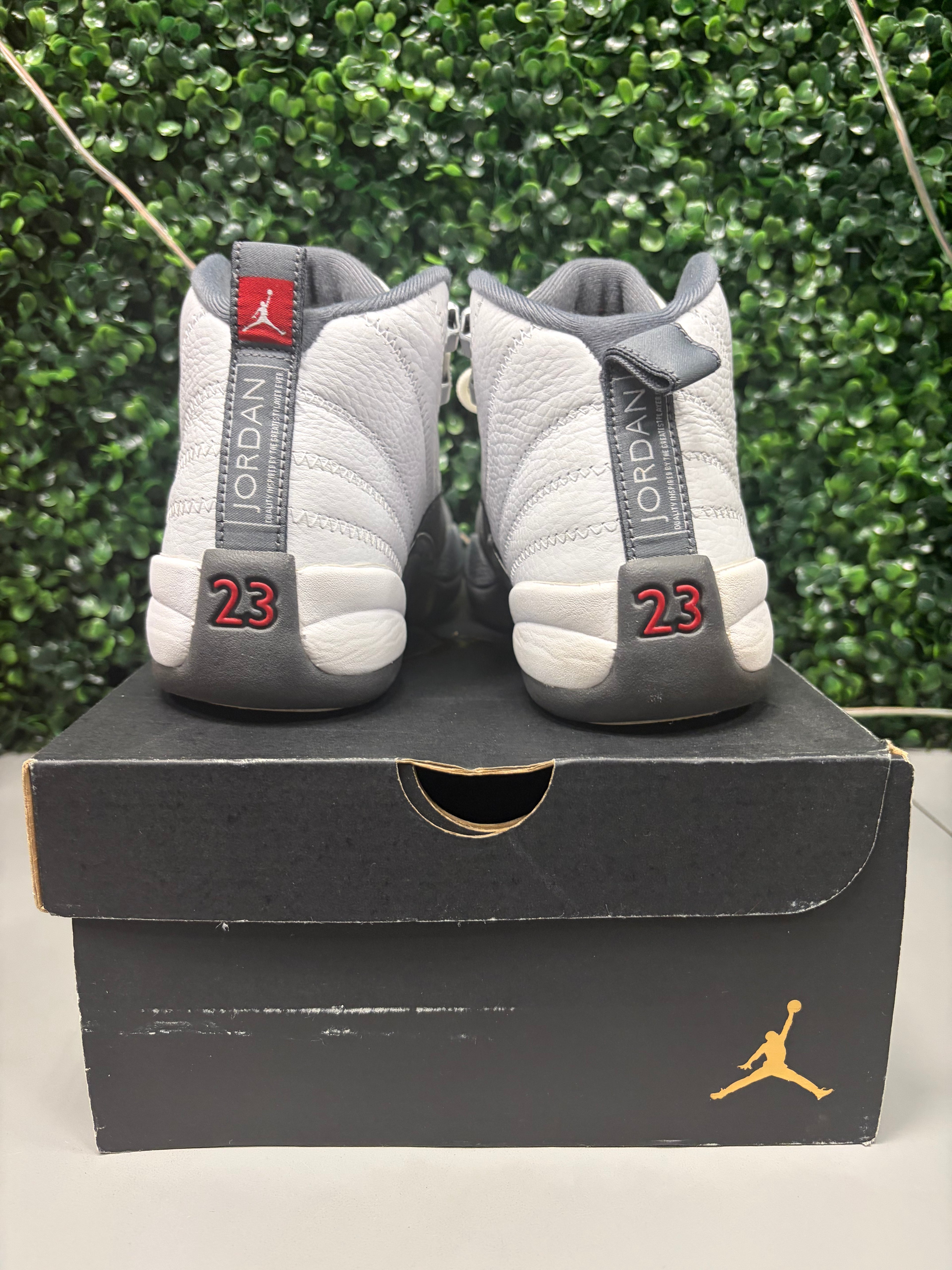 Jordan 12 Retro "White Dark Grey" (GS) Size 6Y Preowned