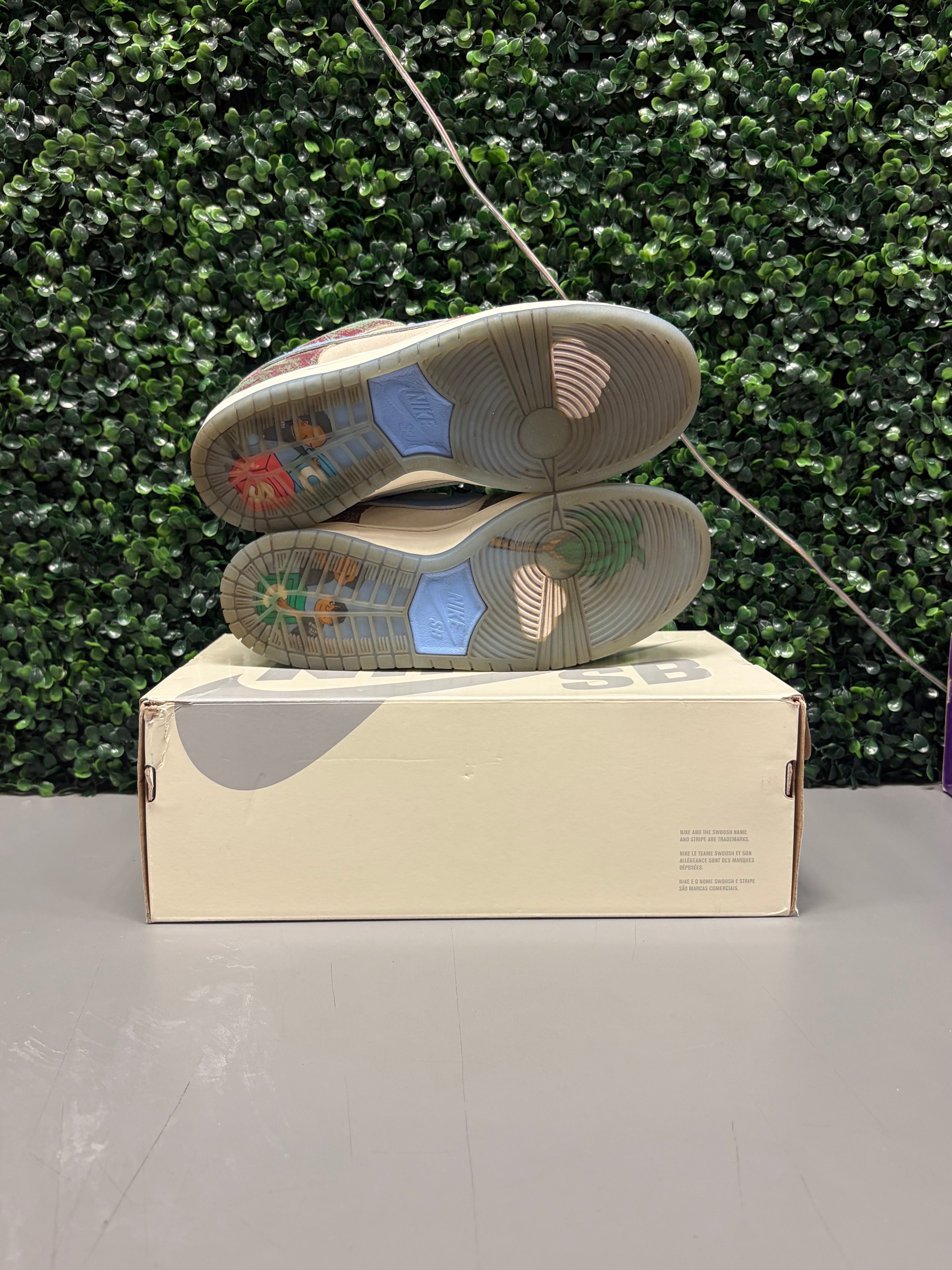 Nike SB Dunk Low "Crenshaw" Size 9.5 Preowned