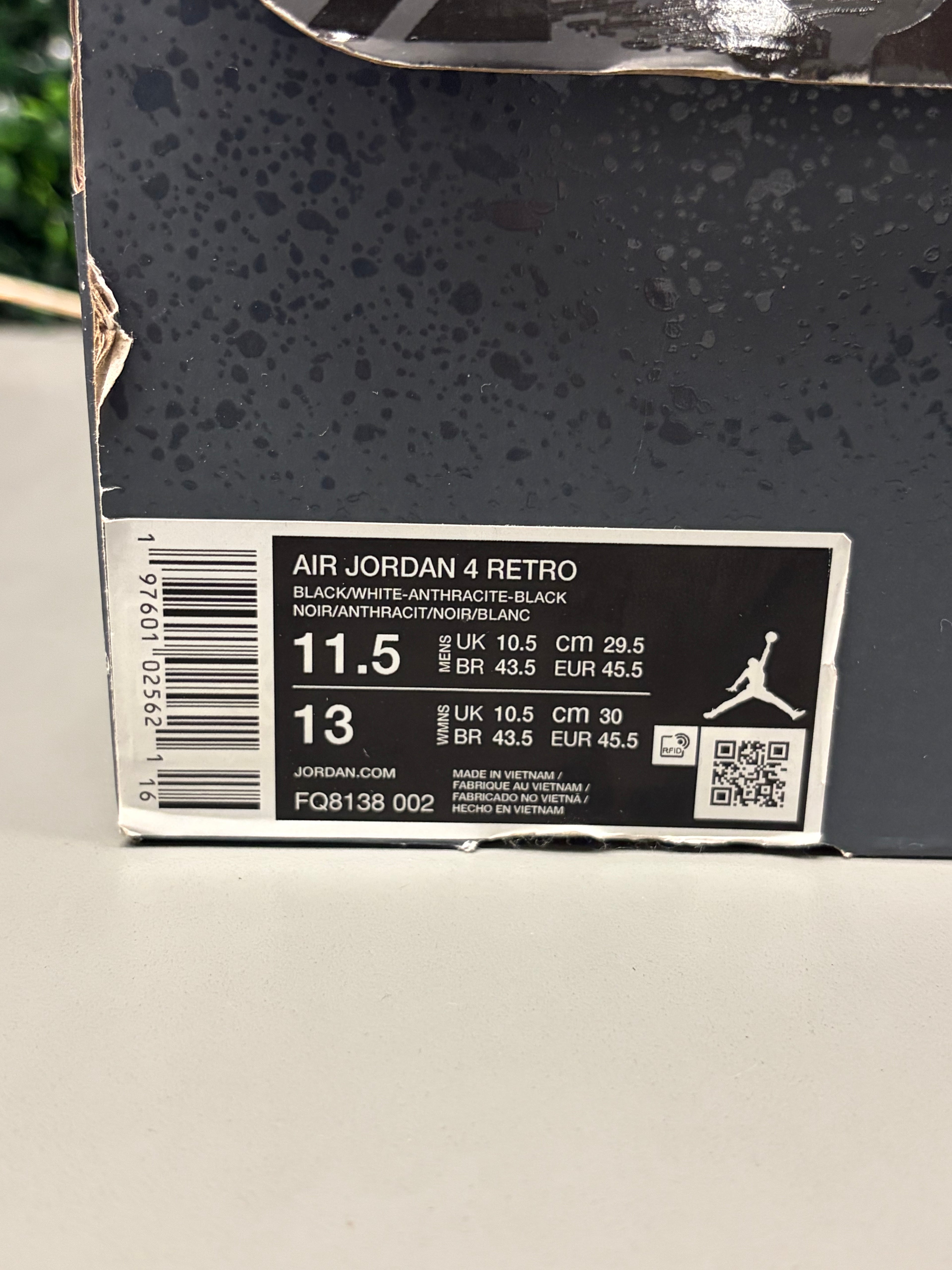 Jordan 4 Retro "Fear" (2024) Size 11.5 Preowned