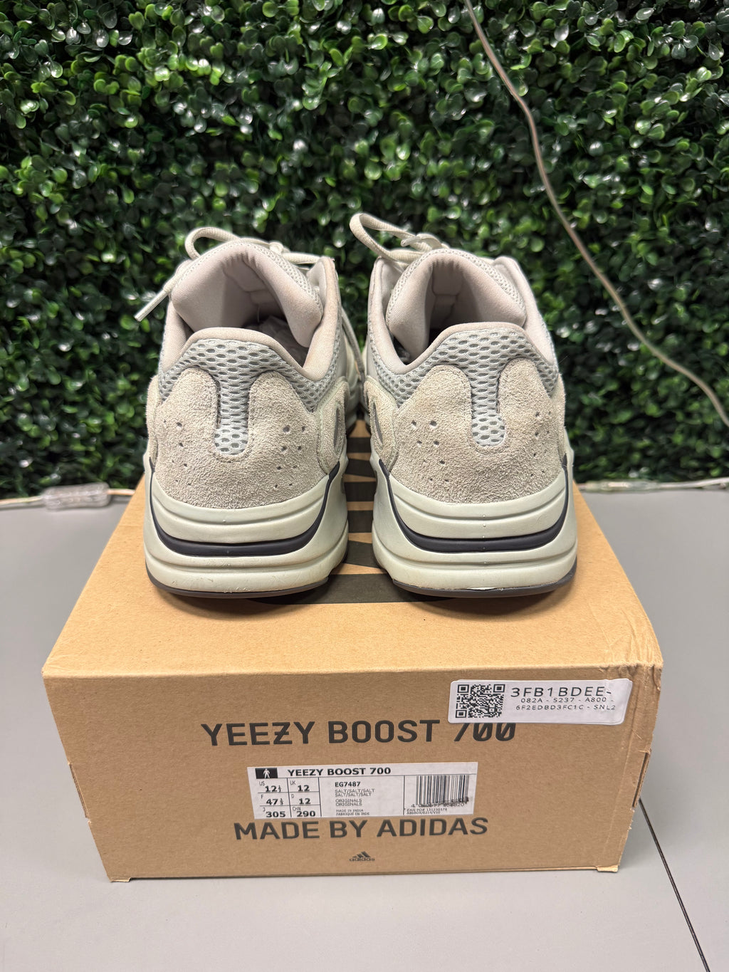 Adidas Yeezy Boost 700 "Salt" Size 12.5 Preowned