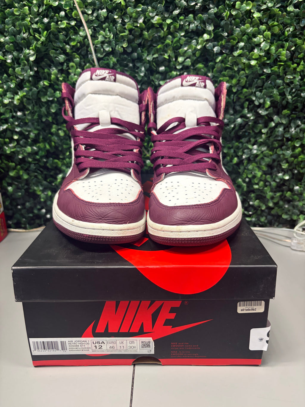 Jordan 1 Retro High OG "Bordeaux" Size 12 Preowned