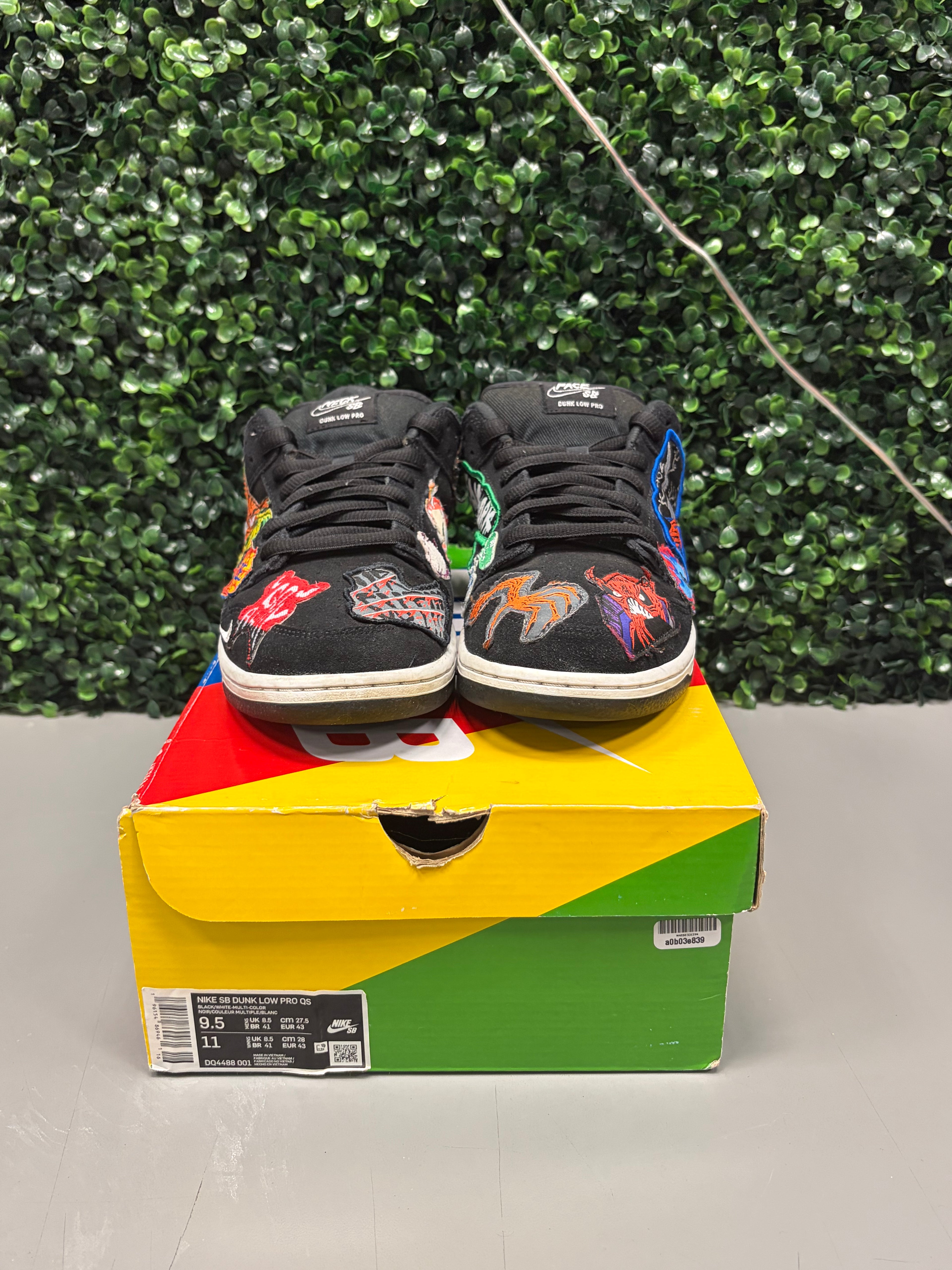 Nike SB Dunk Low "Neckface" Size 9.5 Preowned