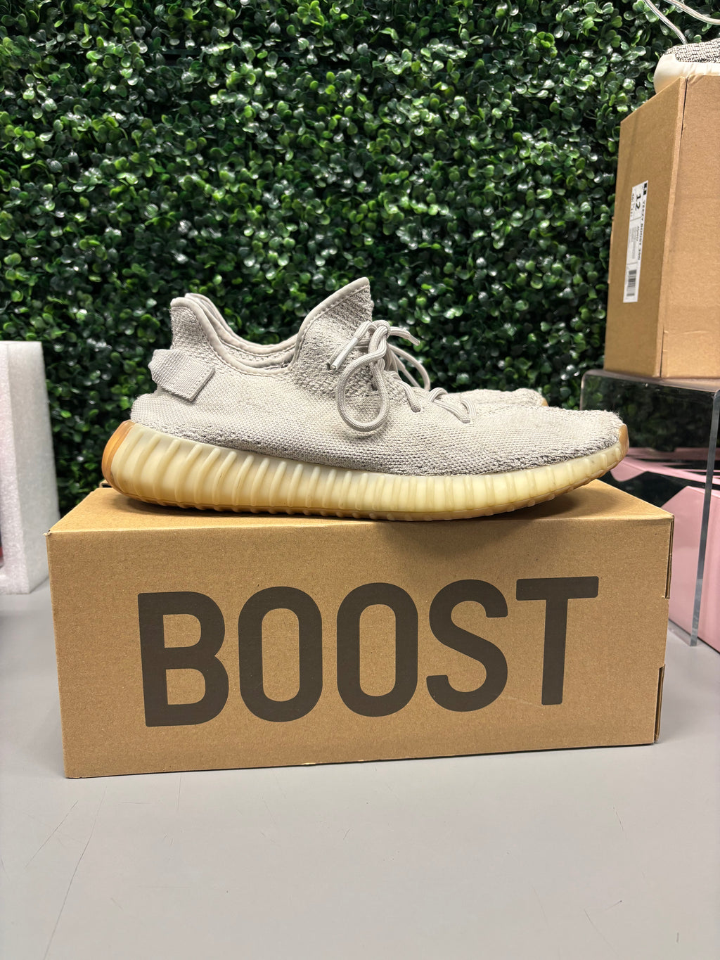 Yeezy Boost 350 V2 "Sesame" Size 10.5 Preowned
