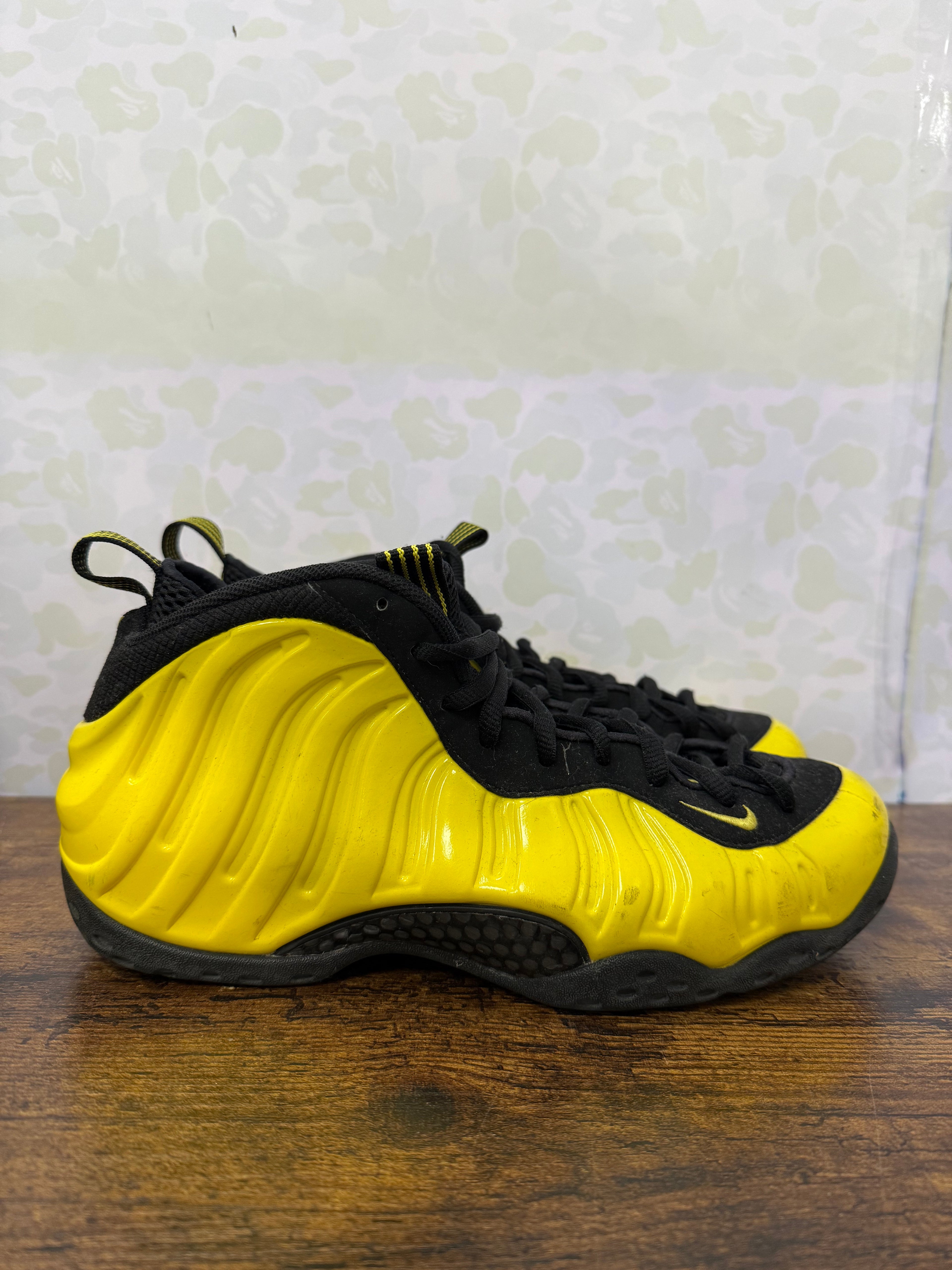 Nike Foamposite “Wu-Tang Yellow” Size 9 Preowned