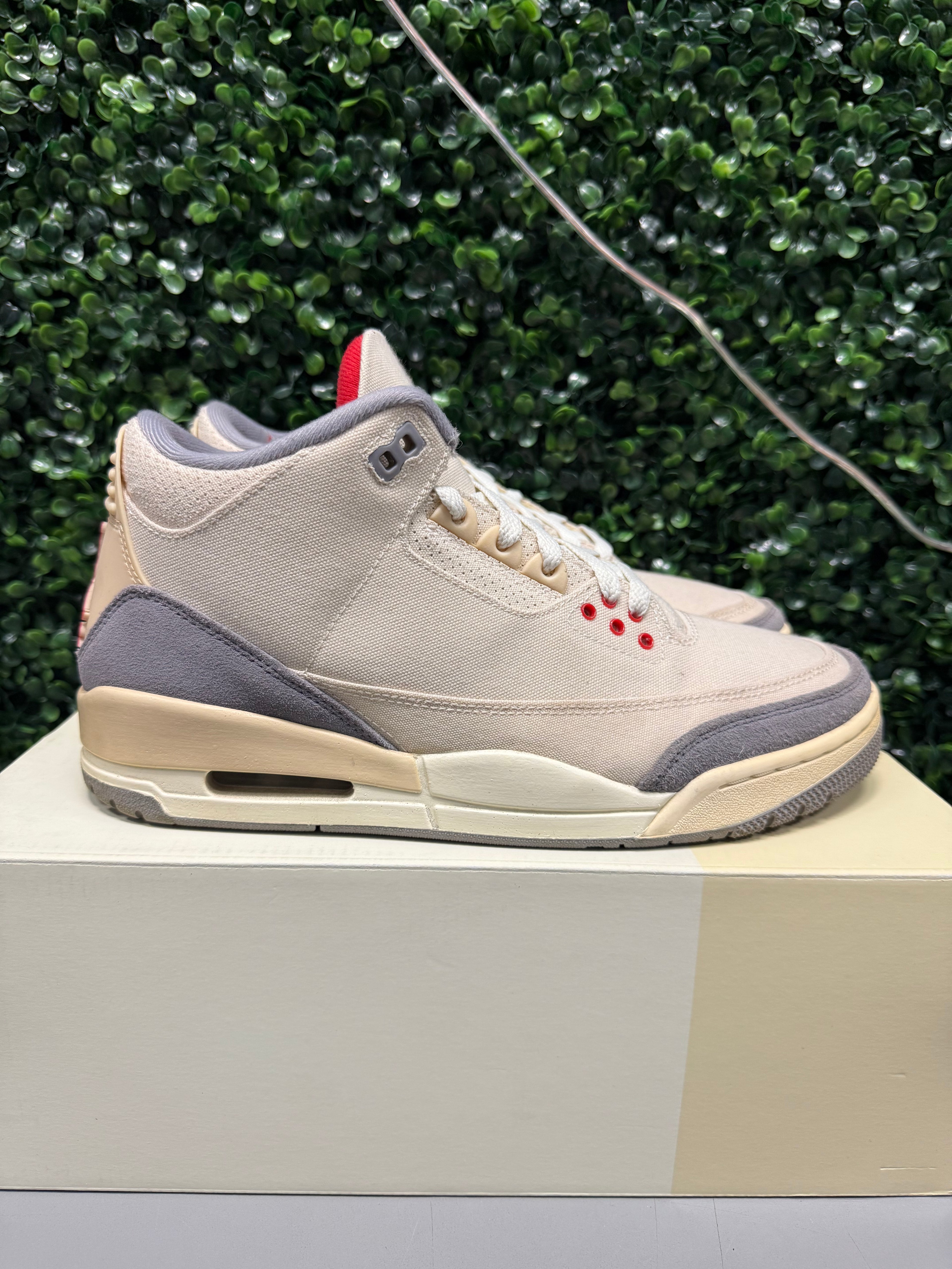 Jordan 3 Retro "Muslin"Size 9 Preowned