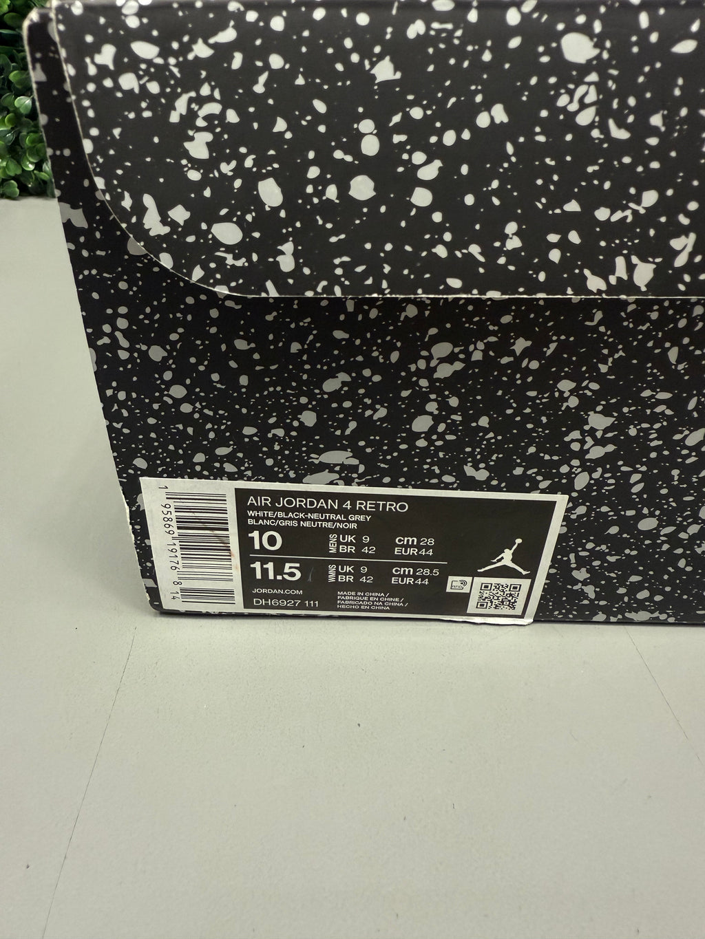 Jordan 4 "Military Black" Size 10 Preowned