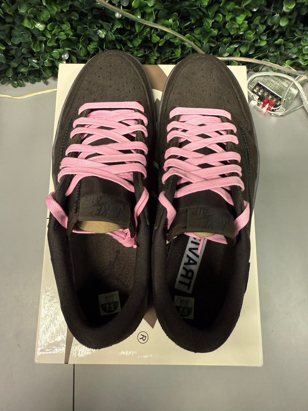 Jordan 1 Low X Travis Scott "Velvet" Size 7.5 Preowned