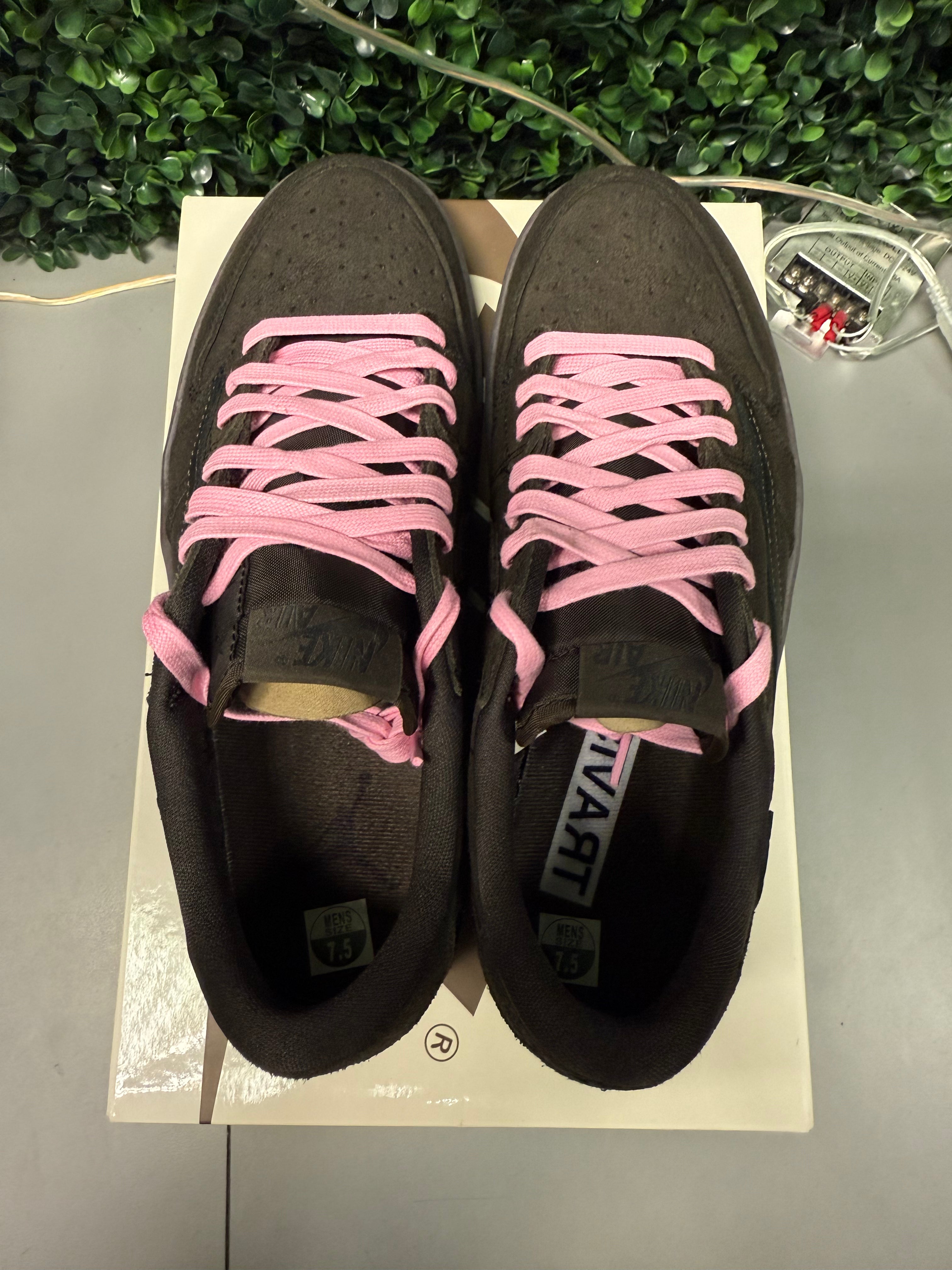 Jordan 1 Low X Travis Scott "Velvet" Size 7.5 Preowned