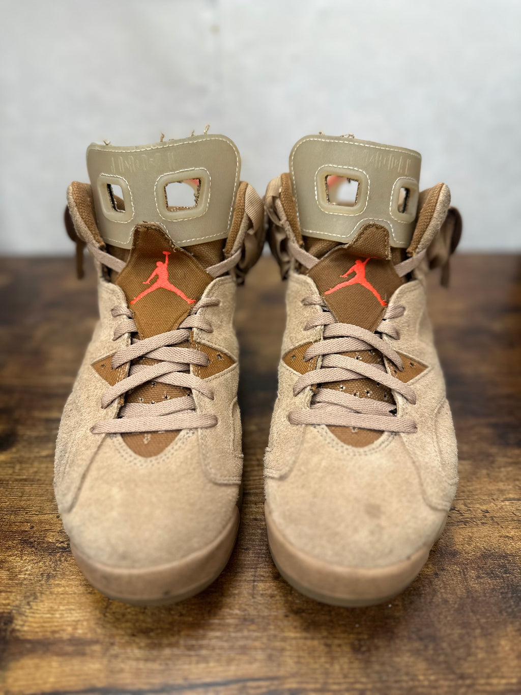 Jordan 6 Retro “Travis Scott British Khaki” Size 9 preowned no box