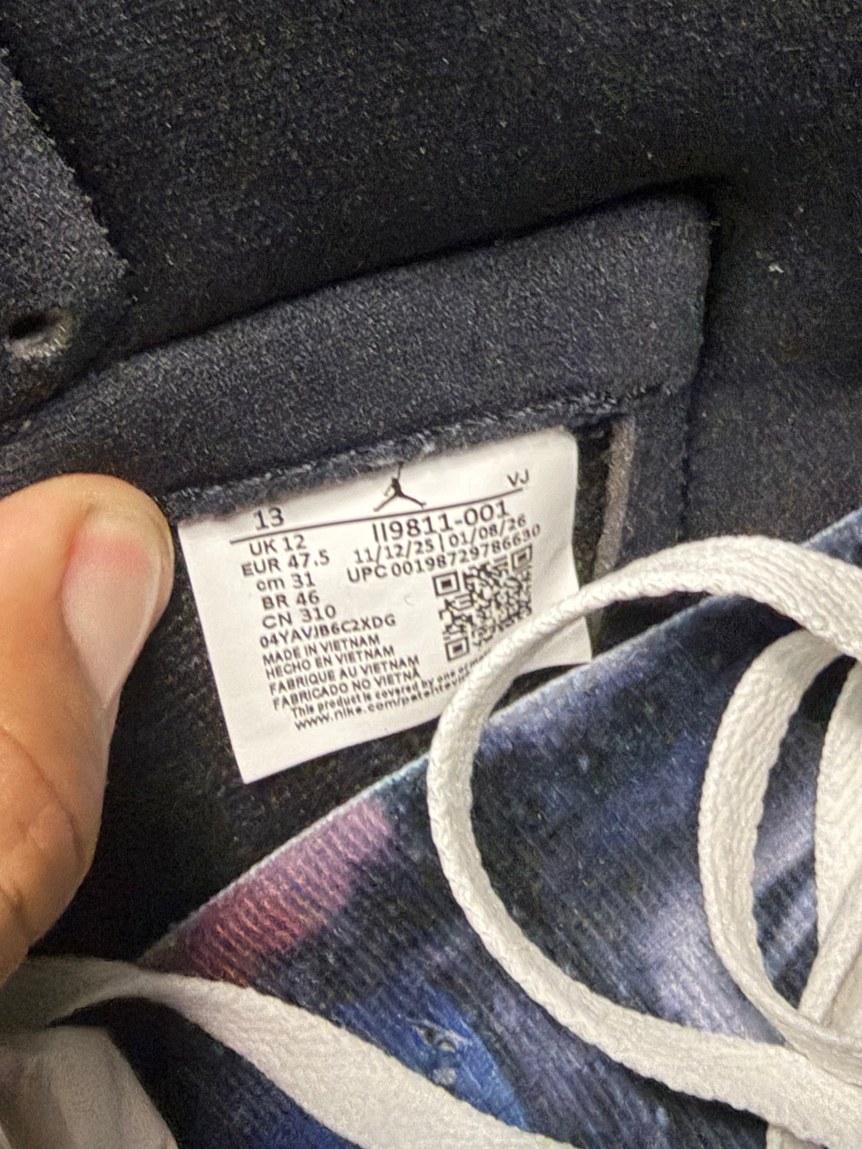 Jordan 1 Retro High OG Flight Club Size 13 Preowned