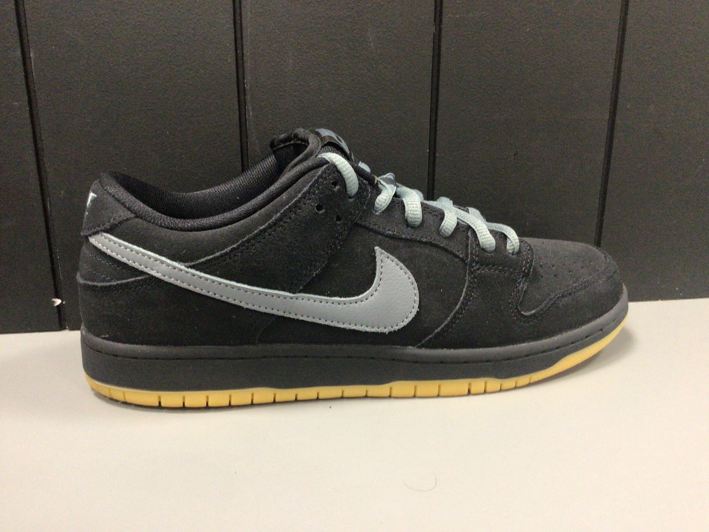 Nike SB Dunk Low “FOG” Size 9.5 Preowned