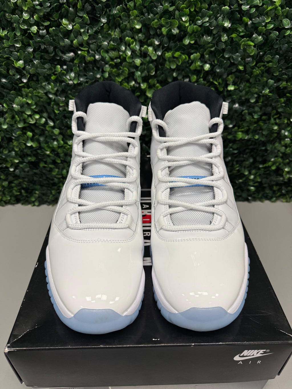 Jordan 11 High "Legend Blue" Size 13 Preowned