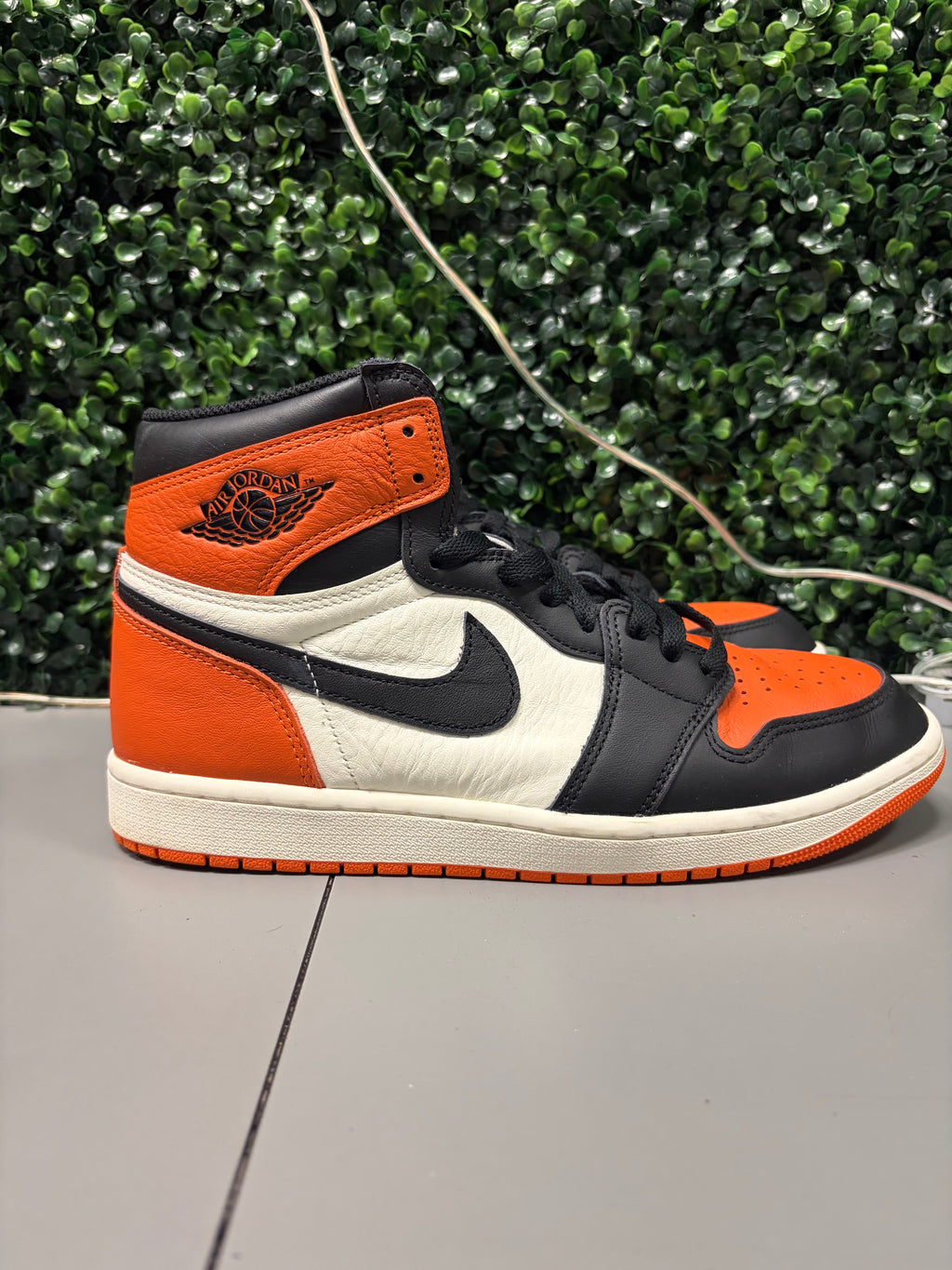 Jordan 1 Retro High OG Shattered Backboard (2025) Size 10.5 Preowned