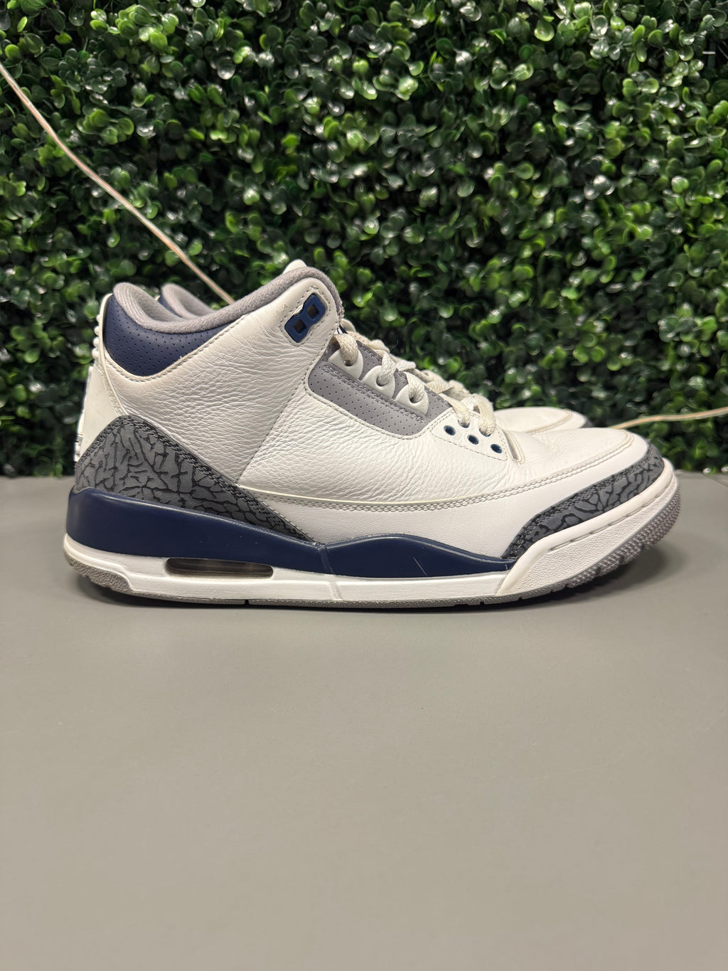 Jordan 3 "Midnight Navy" Size 9.5 Preowned