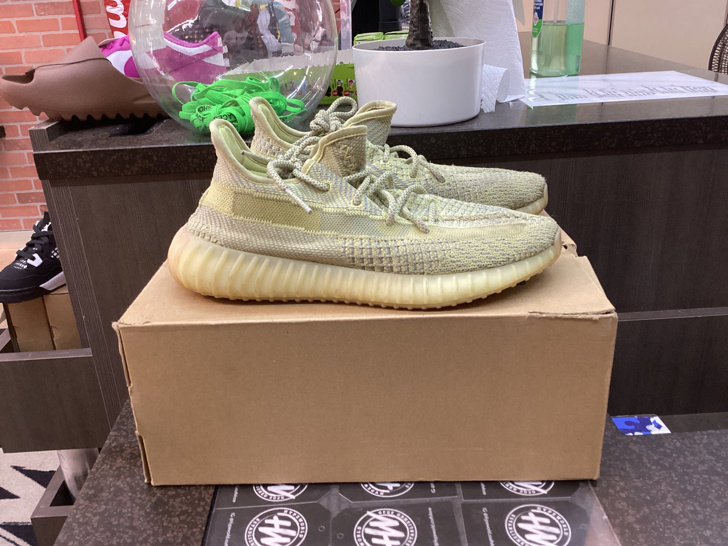 YEEZY 350 “ANTLIA” Pre Owned Size 9