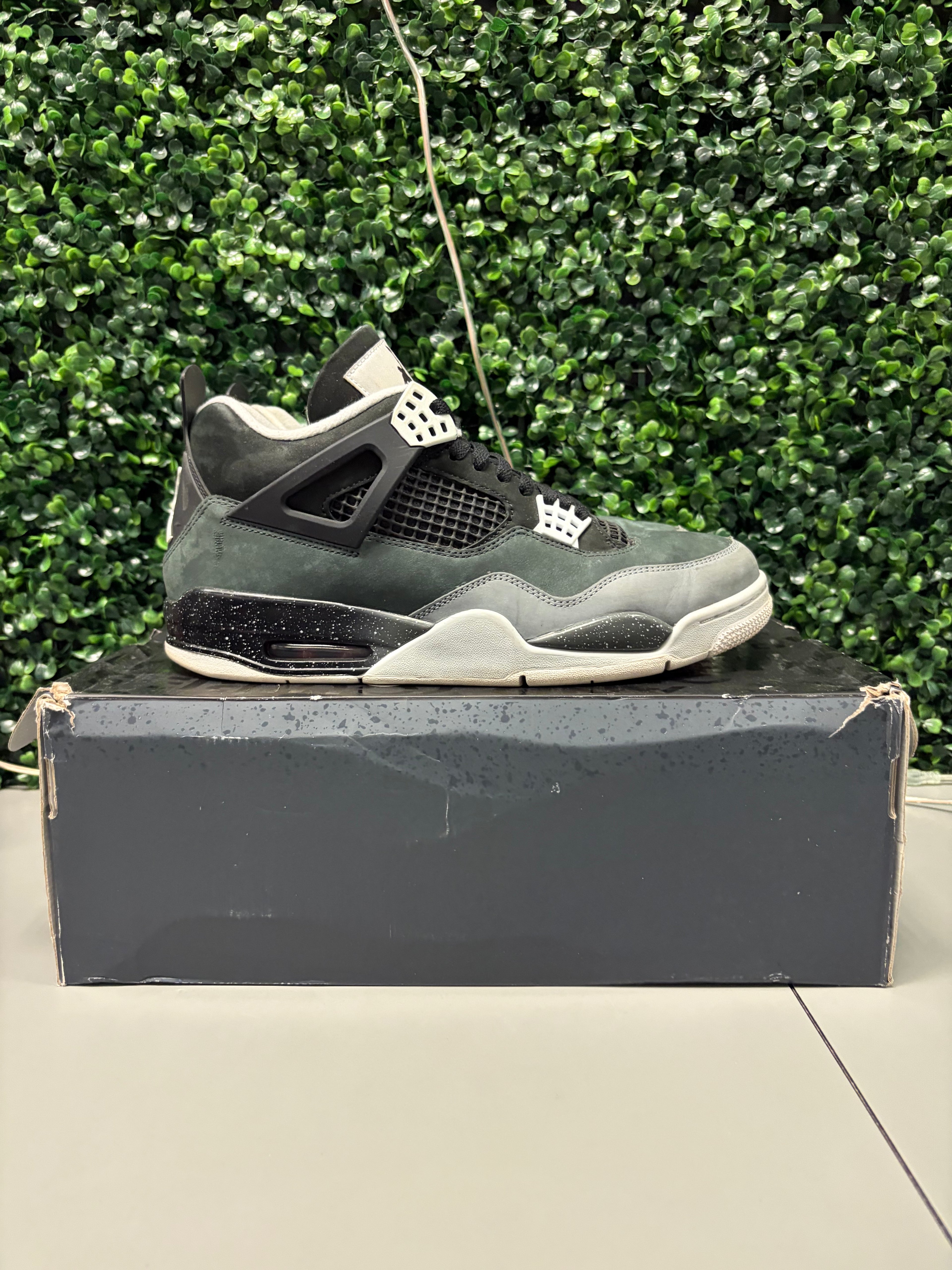 Jordan 4 Retro "Fear" (2024) Size 11.5 Preowned