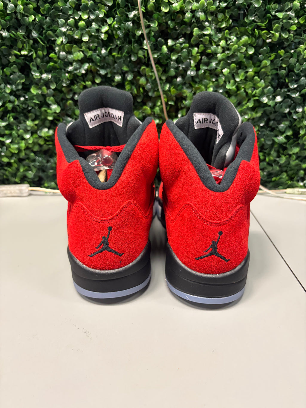 Jordan 5 Retro "Raging Bull Red" Size 10.5 Preowned