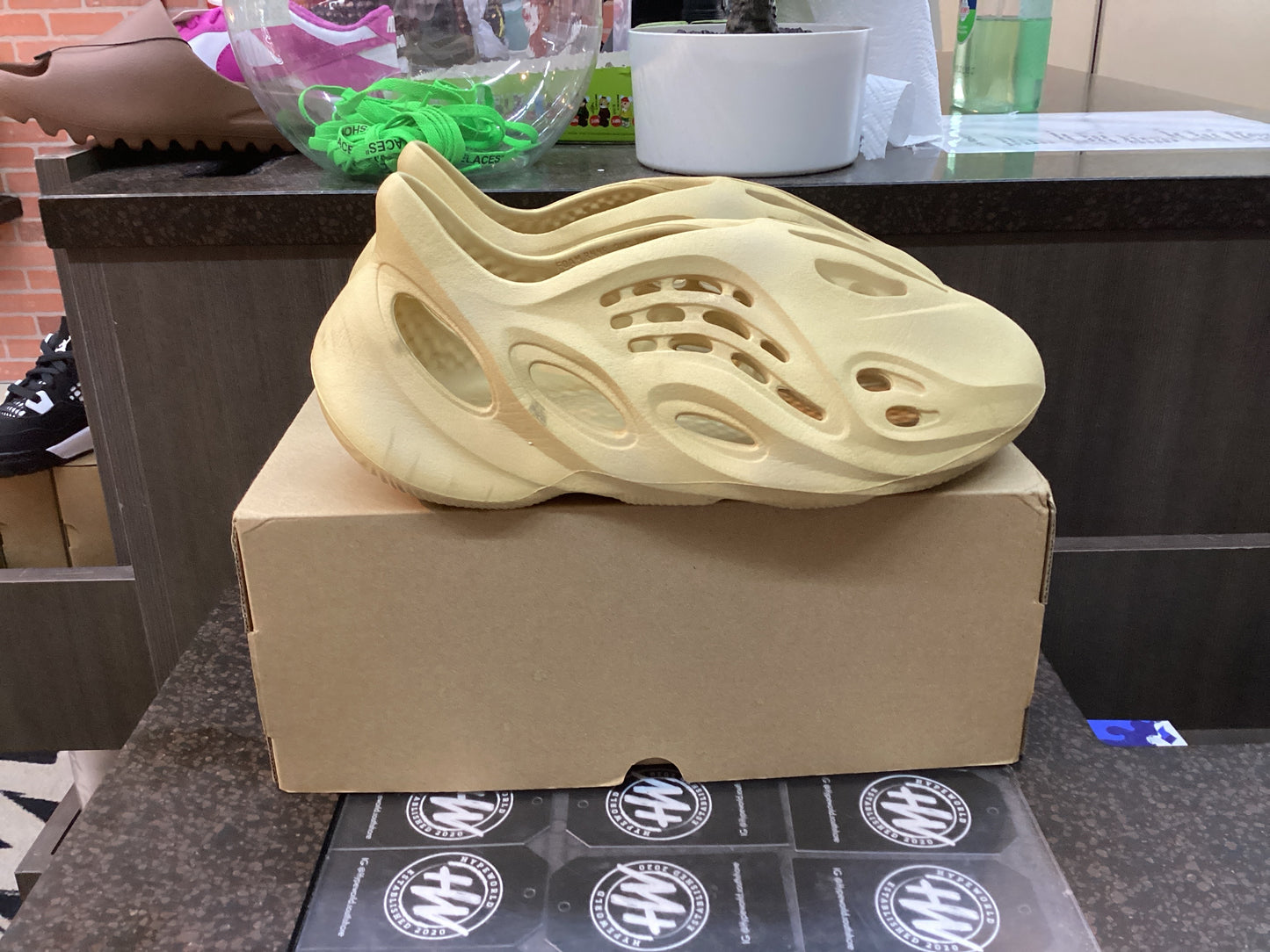 Yeezy Foam Runner "Desert Sand" Size 9 Pre Owned