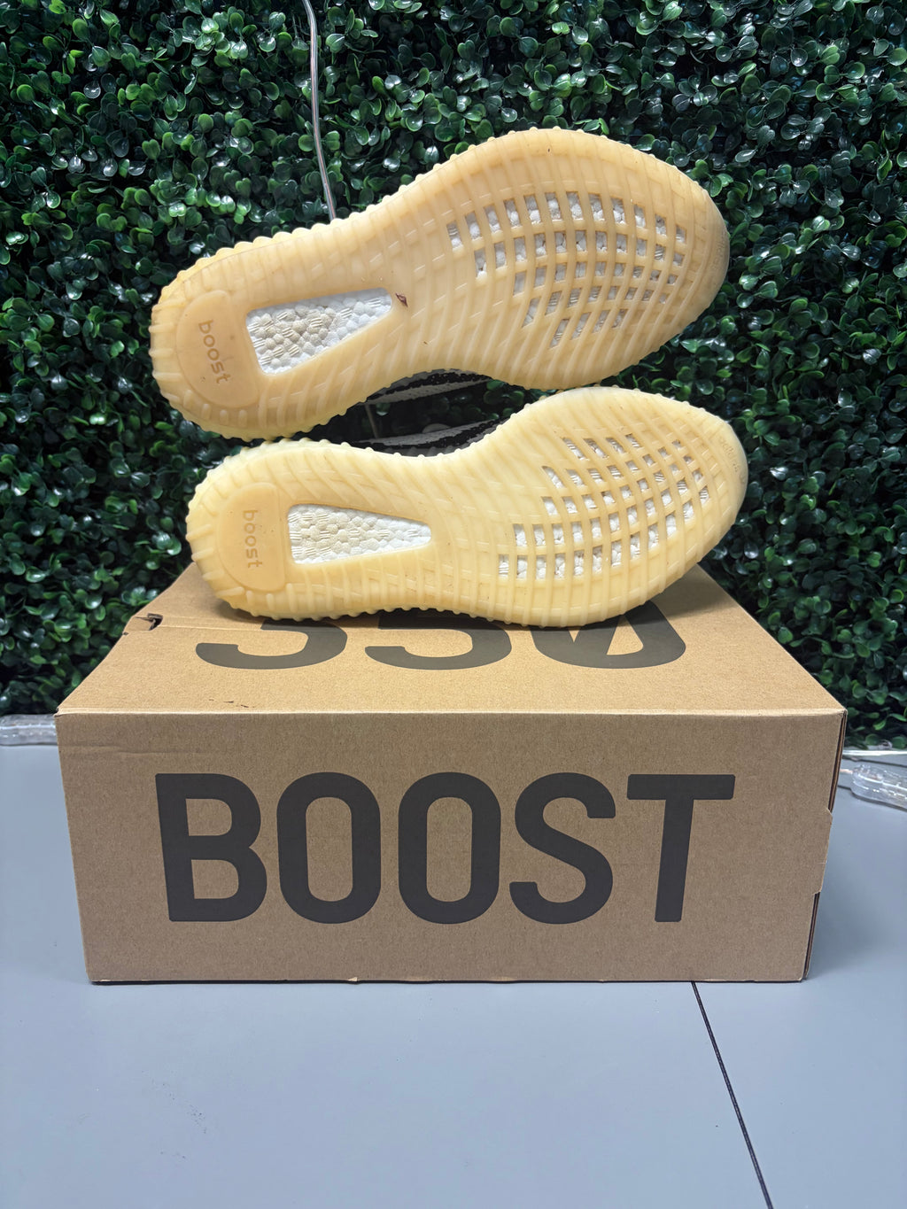 Adidas Yeezy Boost 350 V2 "Zebra" Size 11 Preowned