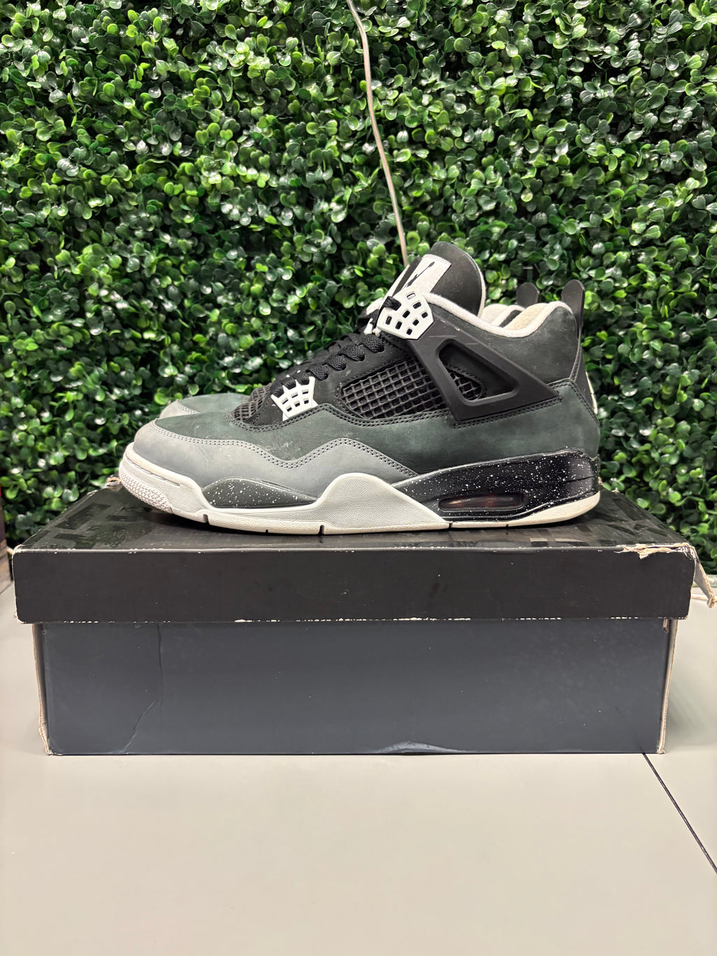 Jordan 4 Retro "Fear" (2024) Size 11.5 Preowned