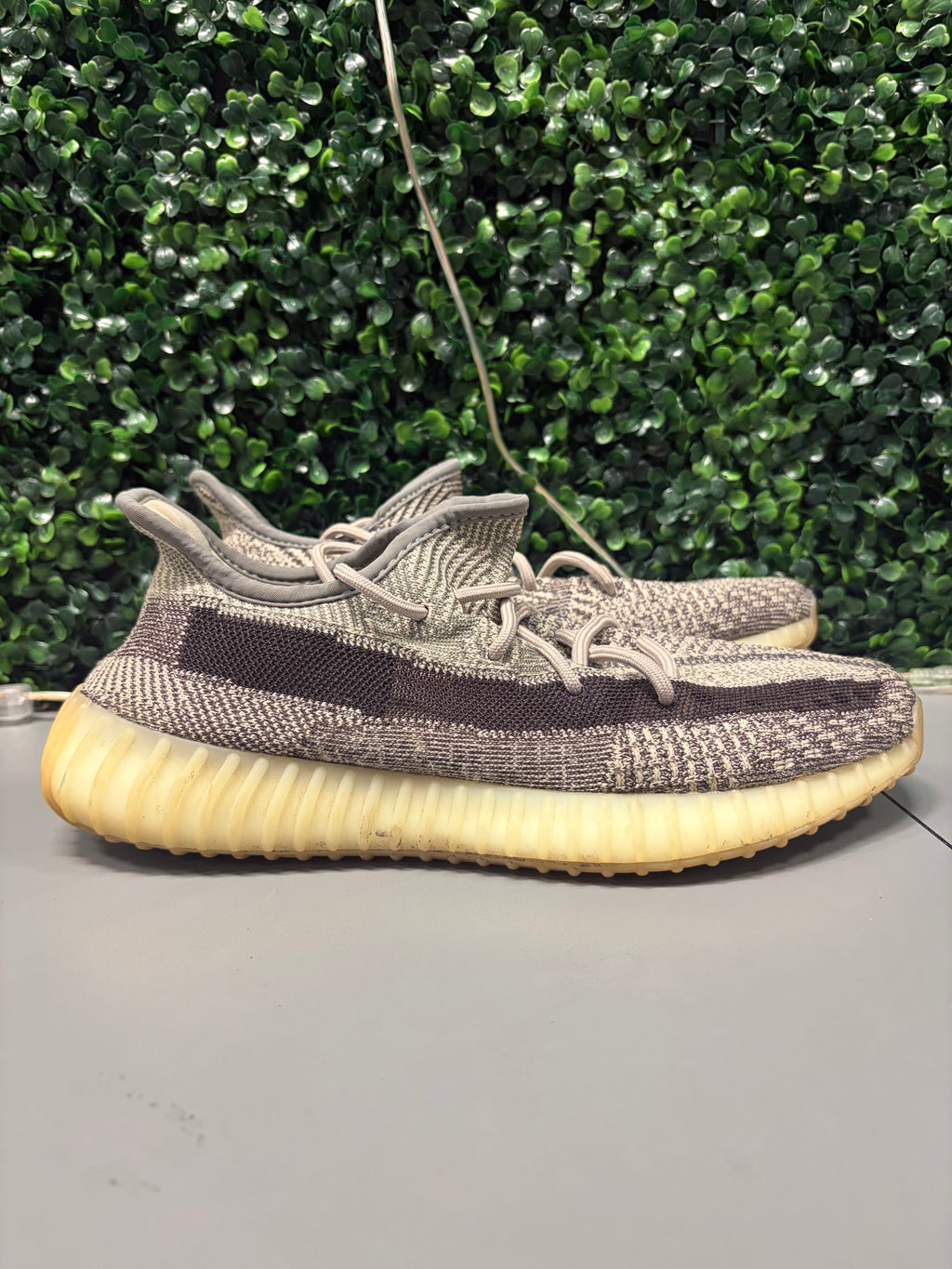Yeezy 350 V2 "Zyon" Size 10.5 Preowned
