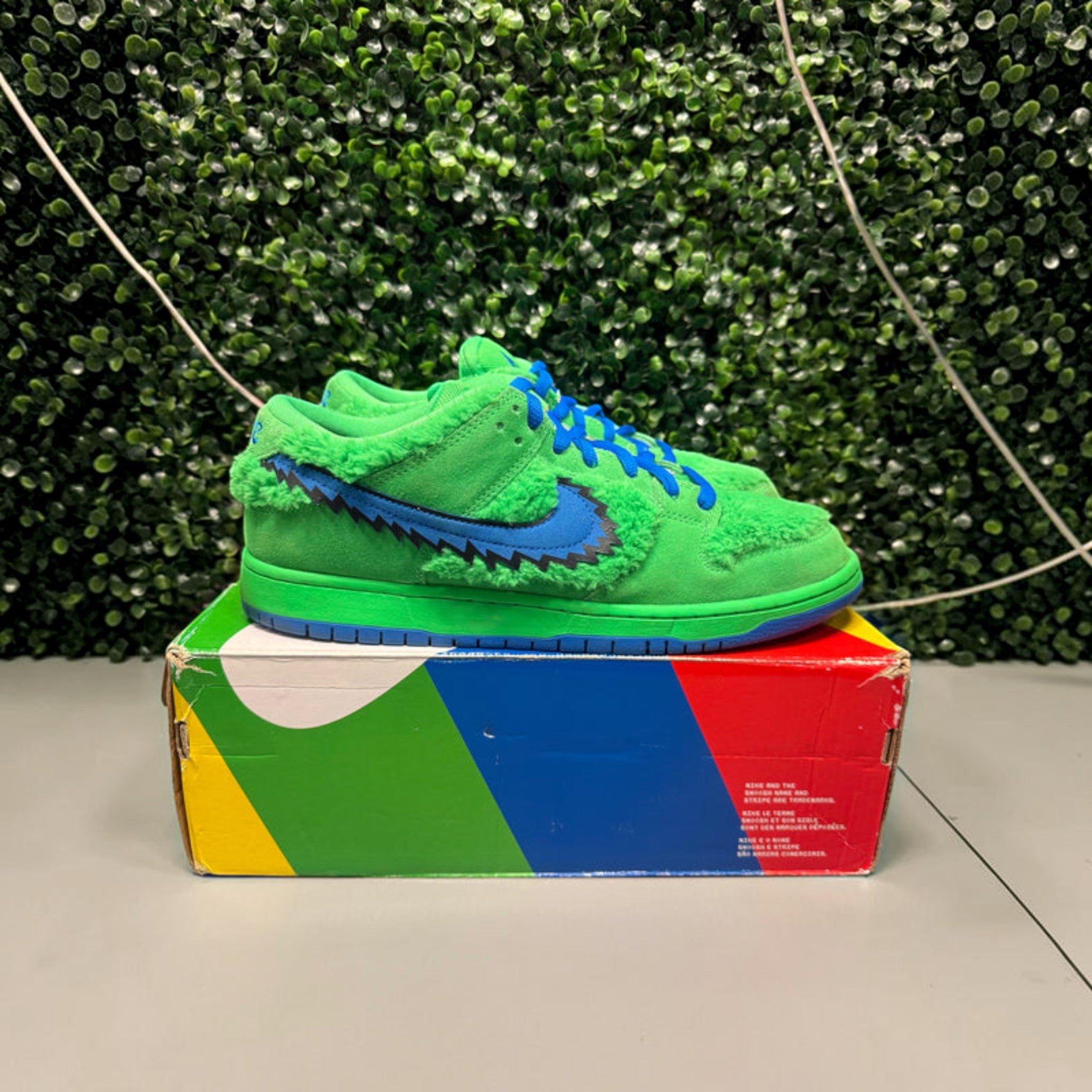 Nike SB Dunk Low X Grateful Dead "Green” Size 12 Preowned