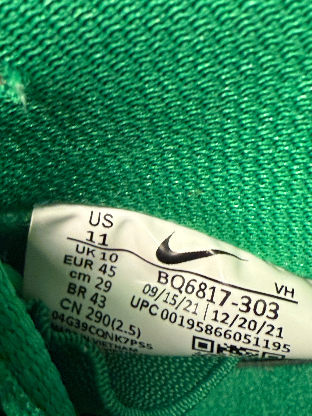 Nike SB Dunk Low “St Patricks Day” Size 11 Preowned