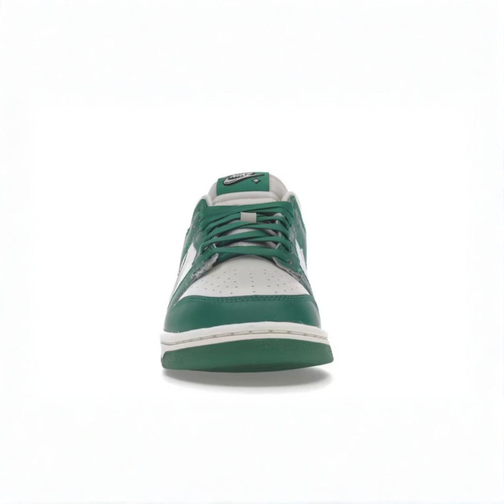 Nike Dunk Low "Lottery Green"