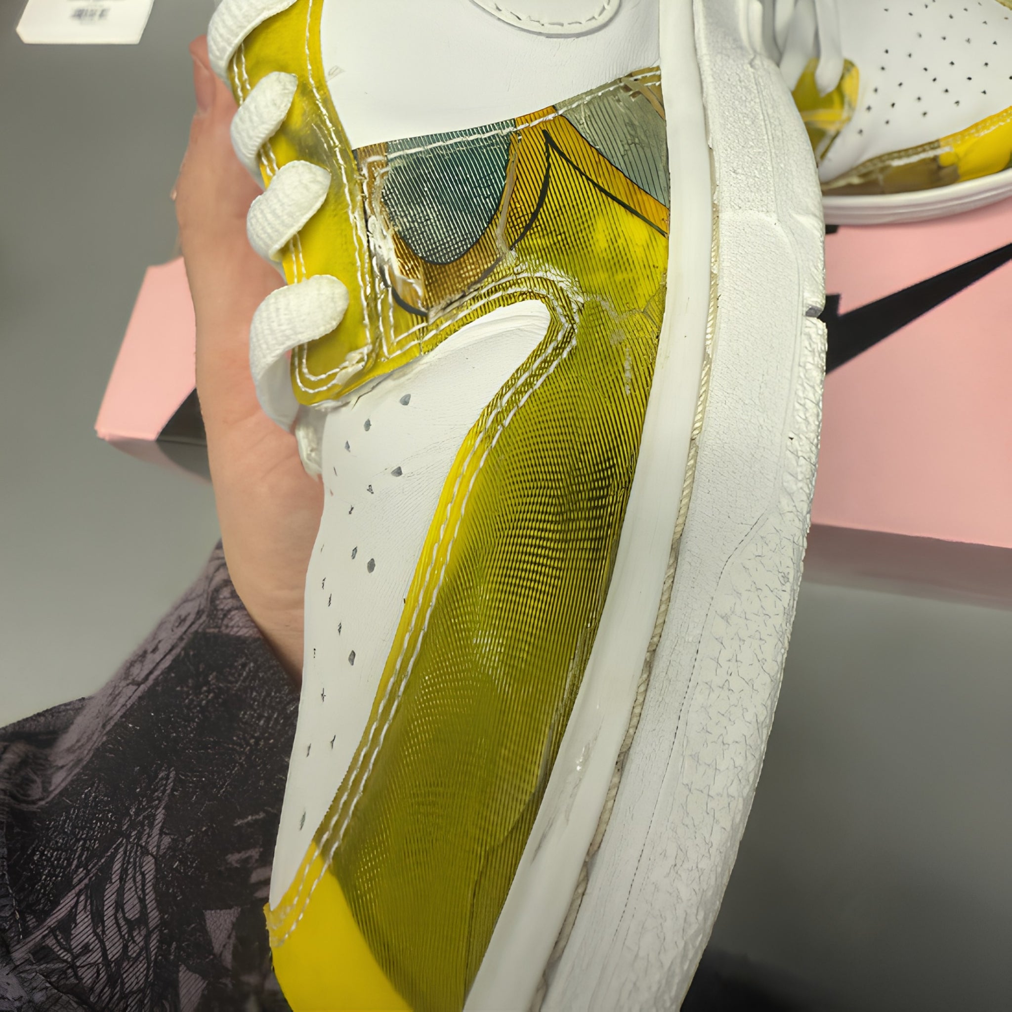 Nike SB Dunk Low "De La Soul" Size 10 Excellent Condition (2005) (Cracking Due Too Age)