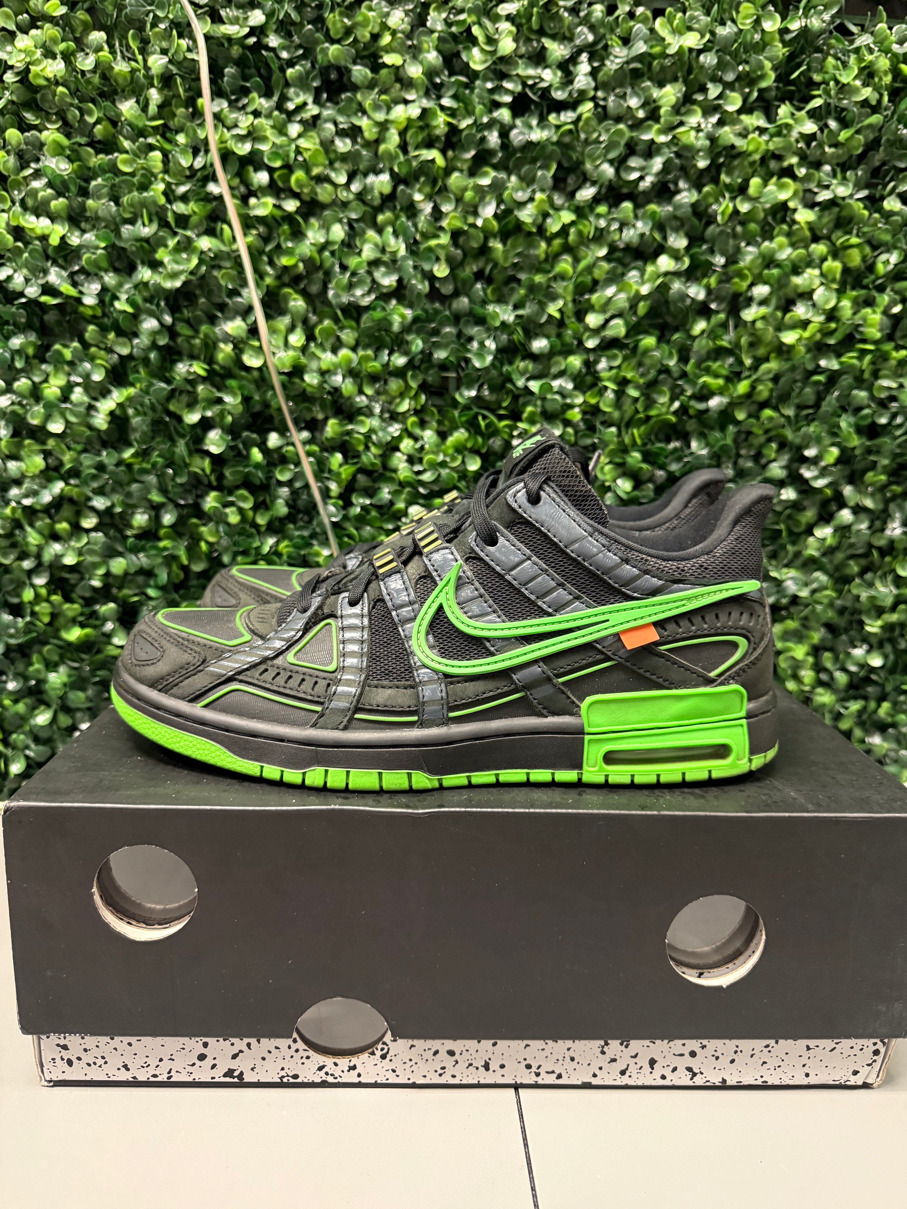Nike Air Rubber Dunk X Off White "Green Strike" Size 9 Preowned