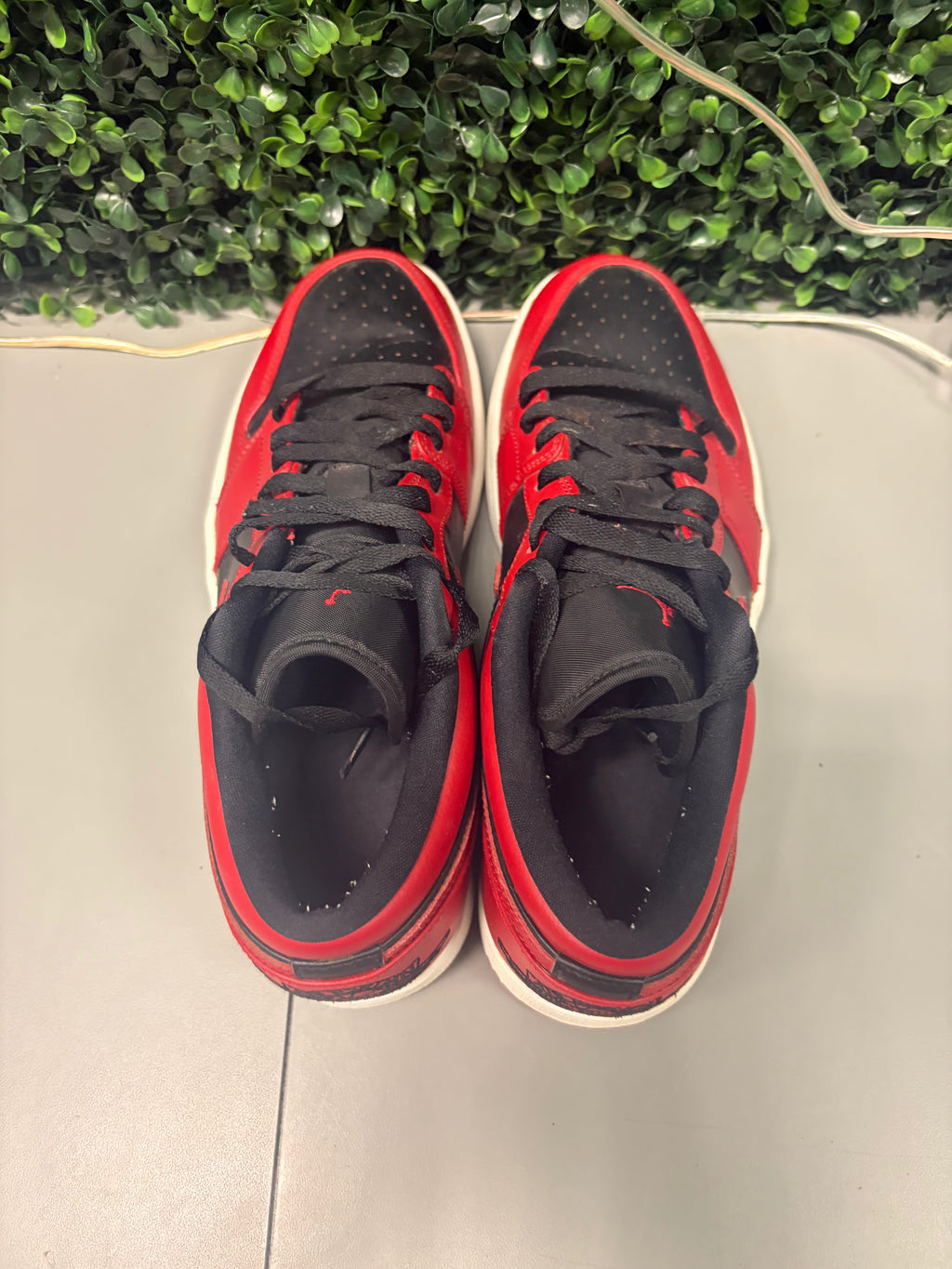 Jordan 1 Low "Reverse Bred" Size 11 Preowned