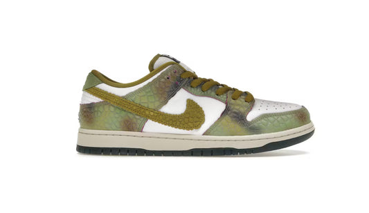 Nike SB Dunk Low “Chameleon”