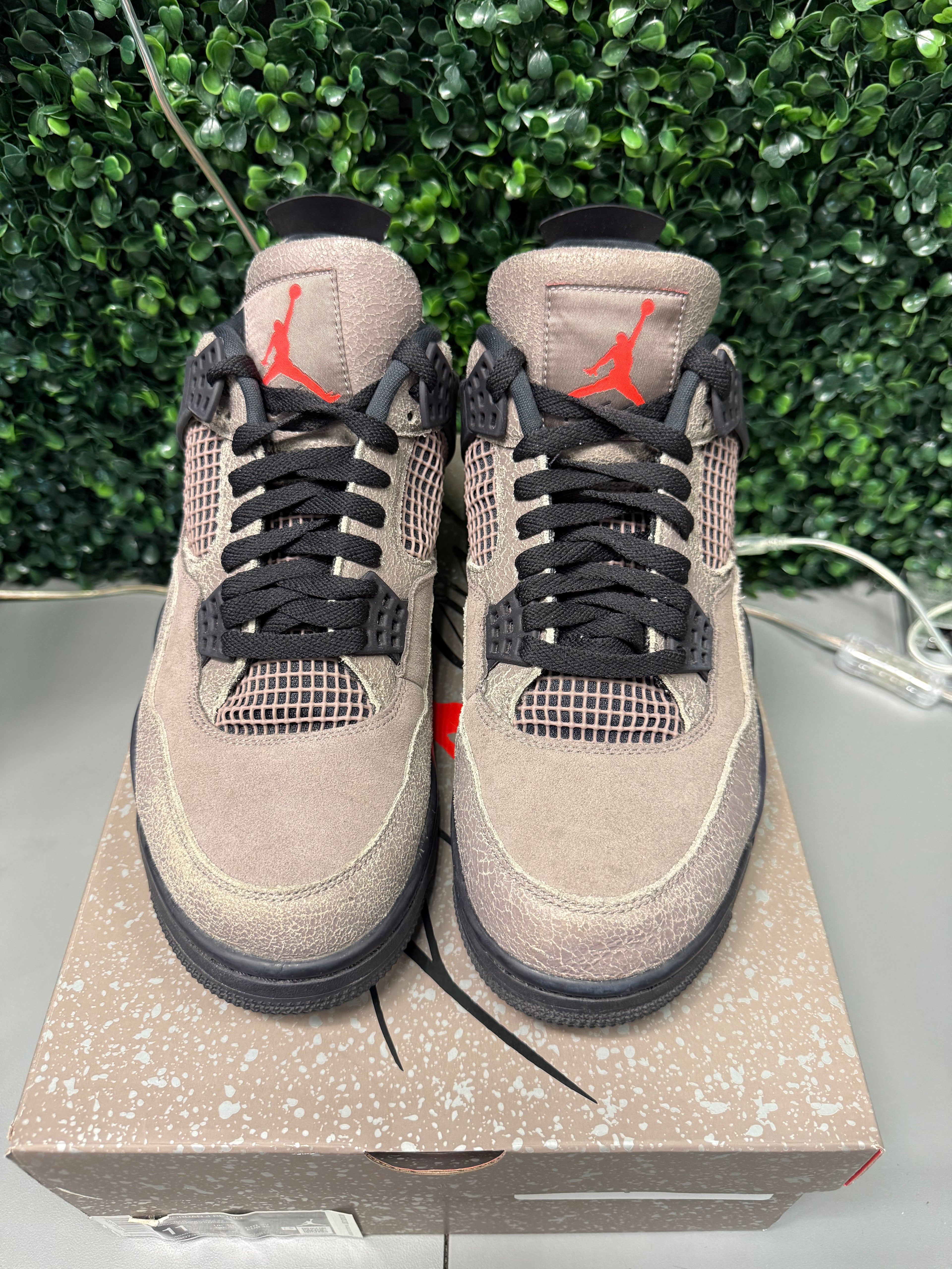 Jordan 4 "Taupe Haze" Size 11 Preowned