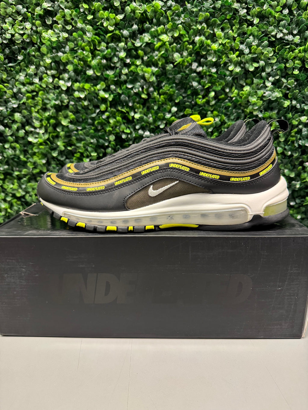 Nike Air Max 97 "Undefeated Black Volt" Size 11 Preowned
