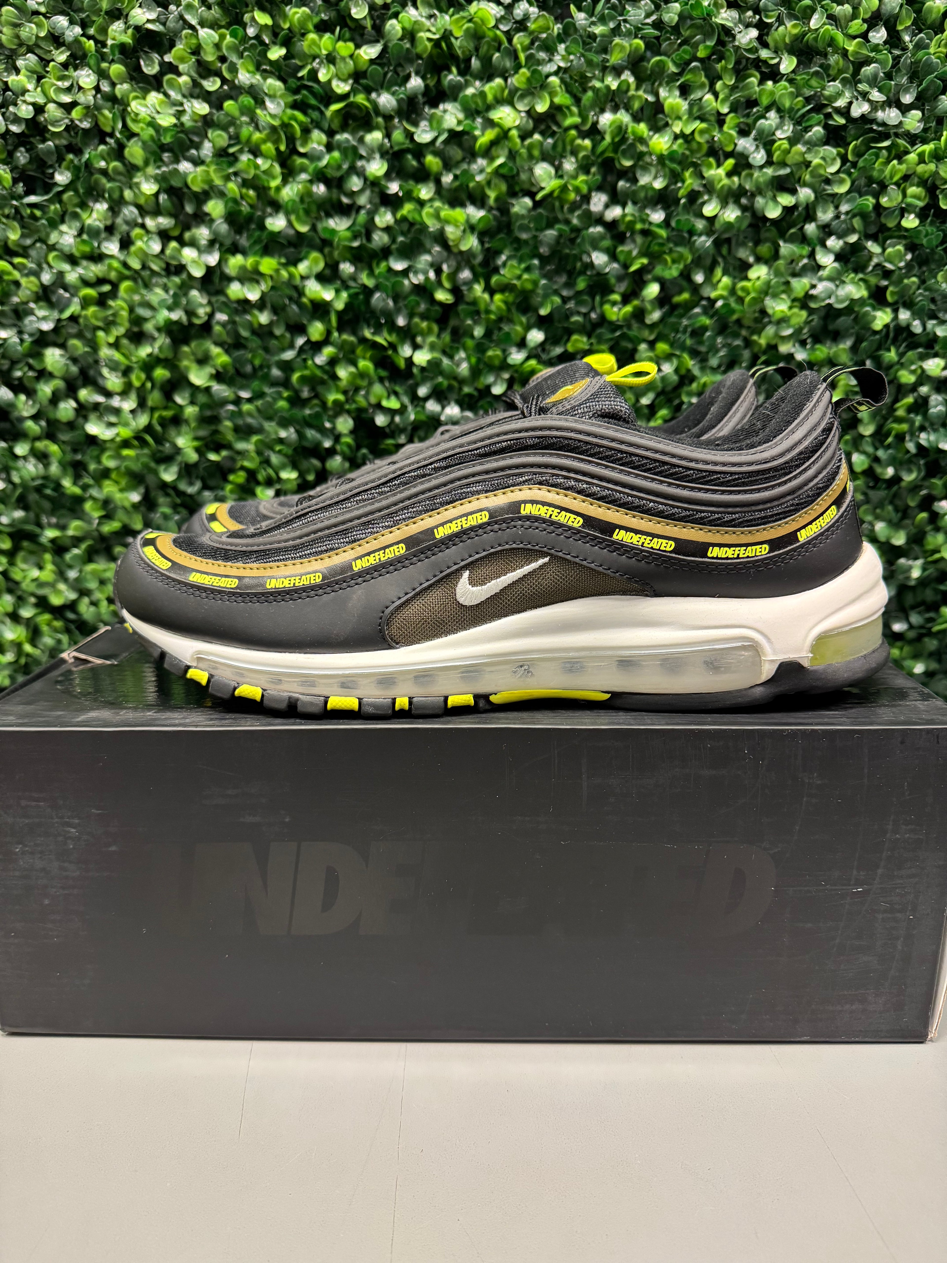 Nike Air Max 97 "Undefeated Black Volt" Size 11 Preowned