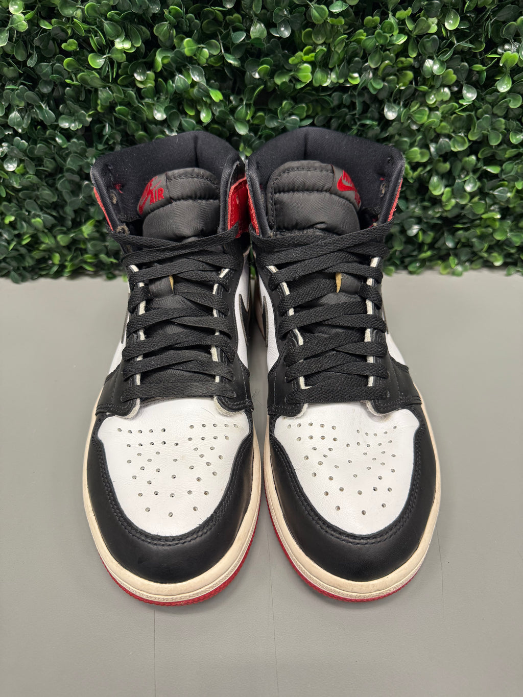 Jordan 1 High “Black Toe Reimagined” Size 8.5 Preowned