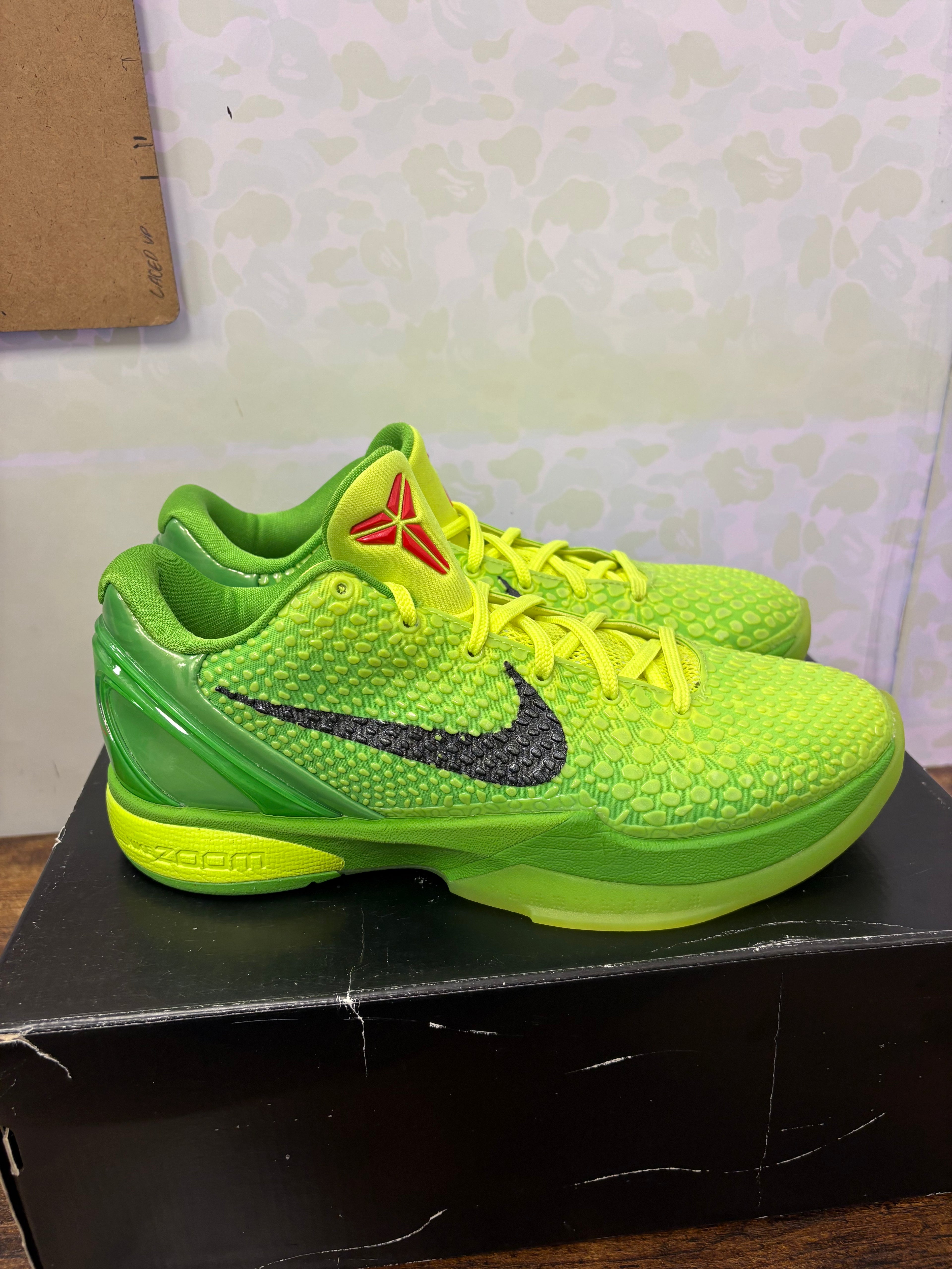 Nike Kobe 6 Protro “Grinch” Preowned Size 9