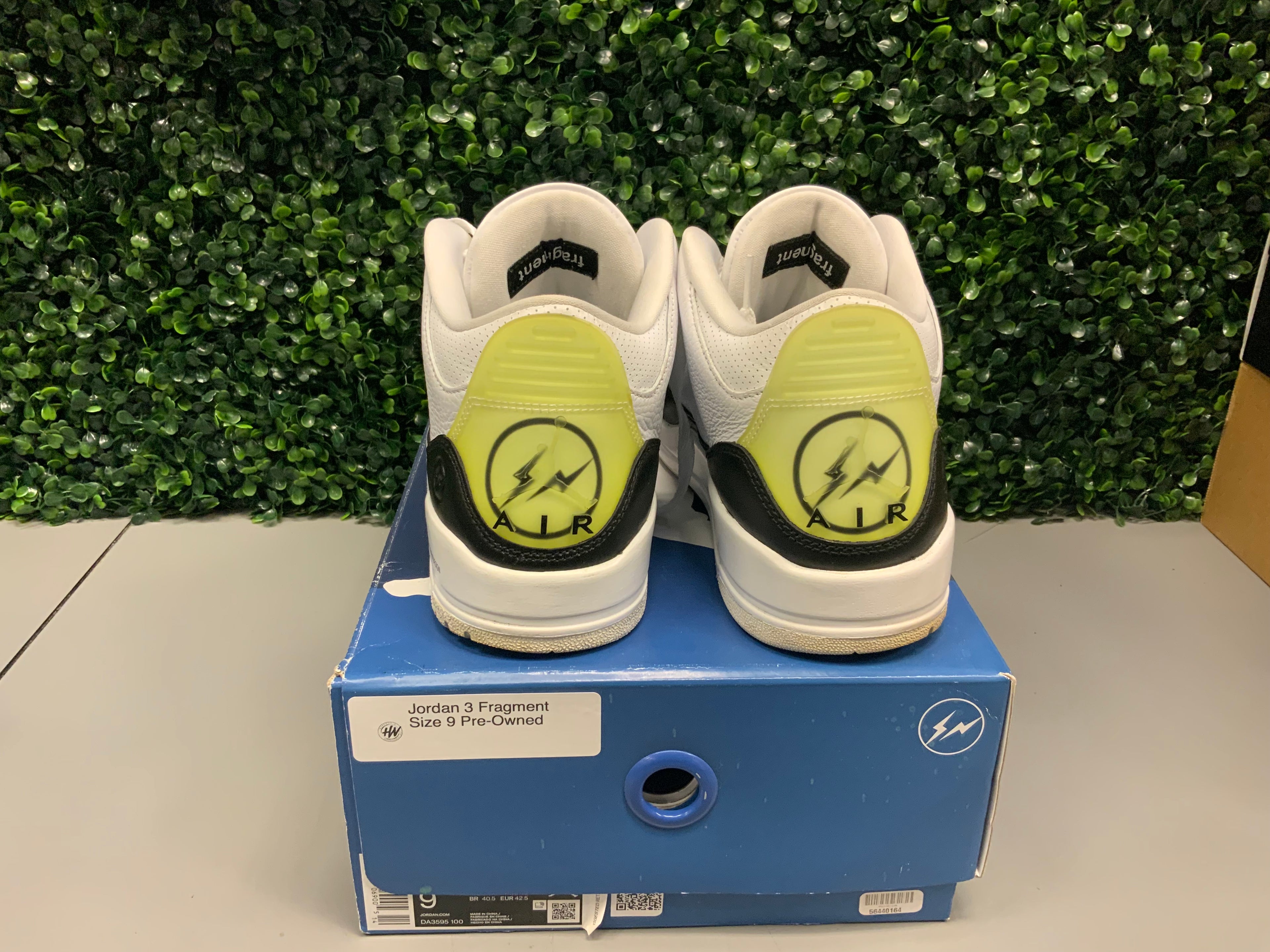 Jordan 3 "Fragment" Size 9 Preowned