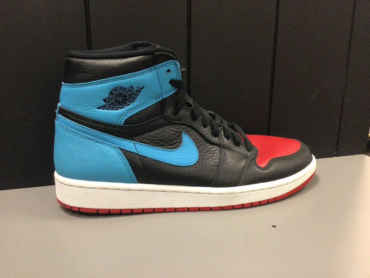 Jordan 1 High “NC To CHI” Size 11.5W Preowned