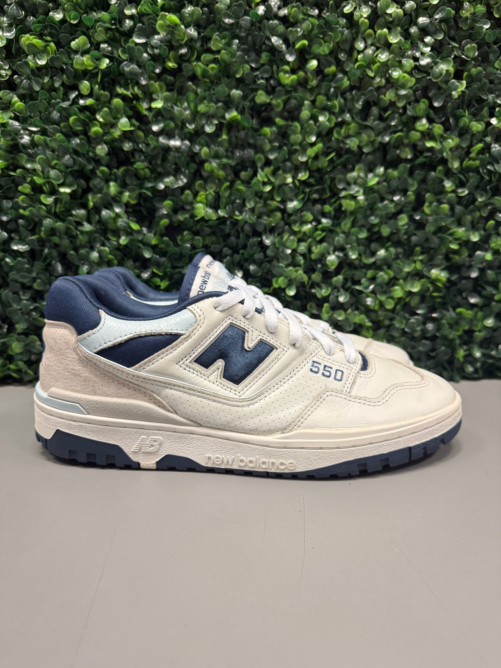 New Balance 550 "Navy" Size 9.5 Preowned