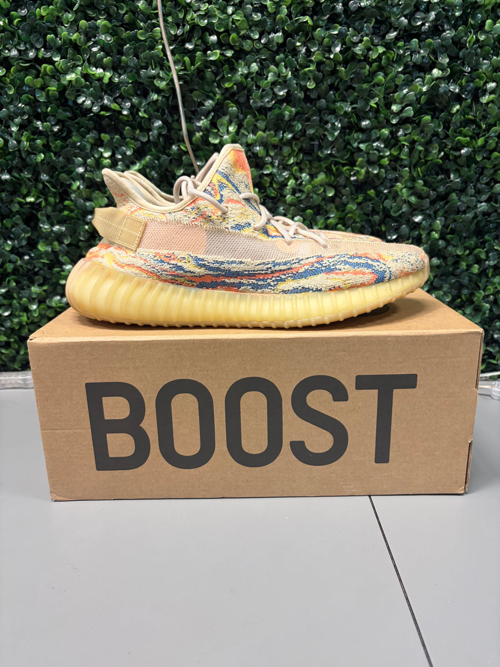 Adidas Yeezy Boost 350 V2 "MX Oat" Size 10 Preowned