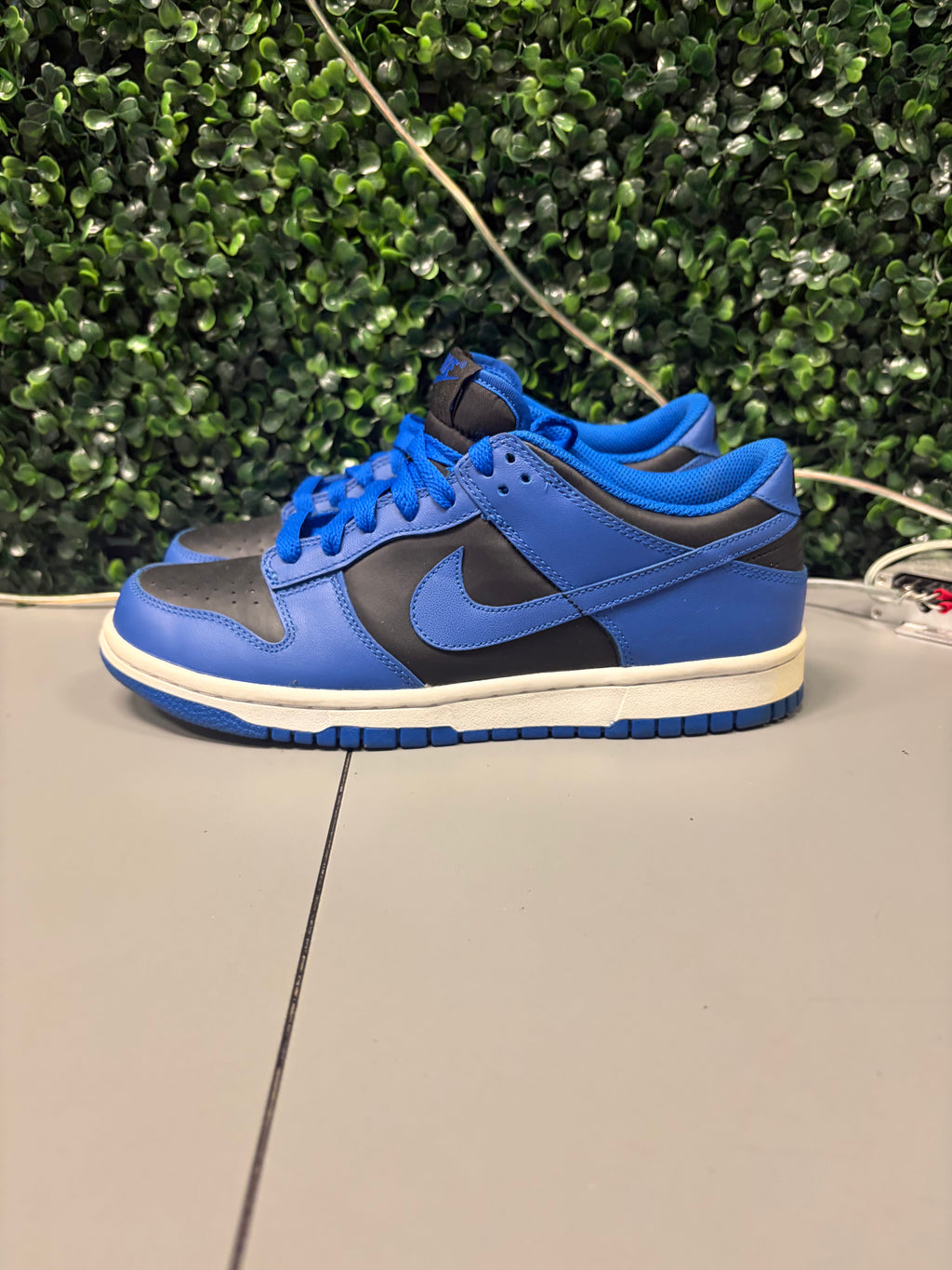 Nike Dunk Low Retro Hyper Cobalt (GS) Preowned Size 7Y