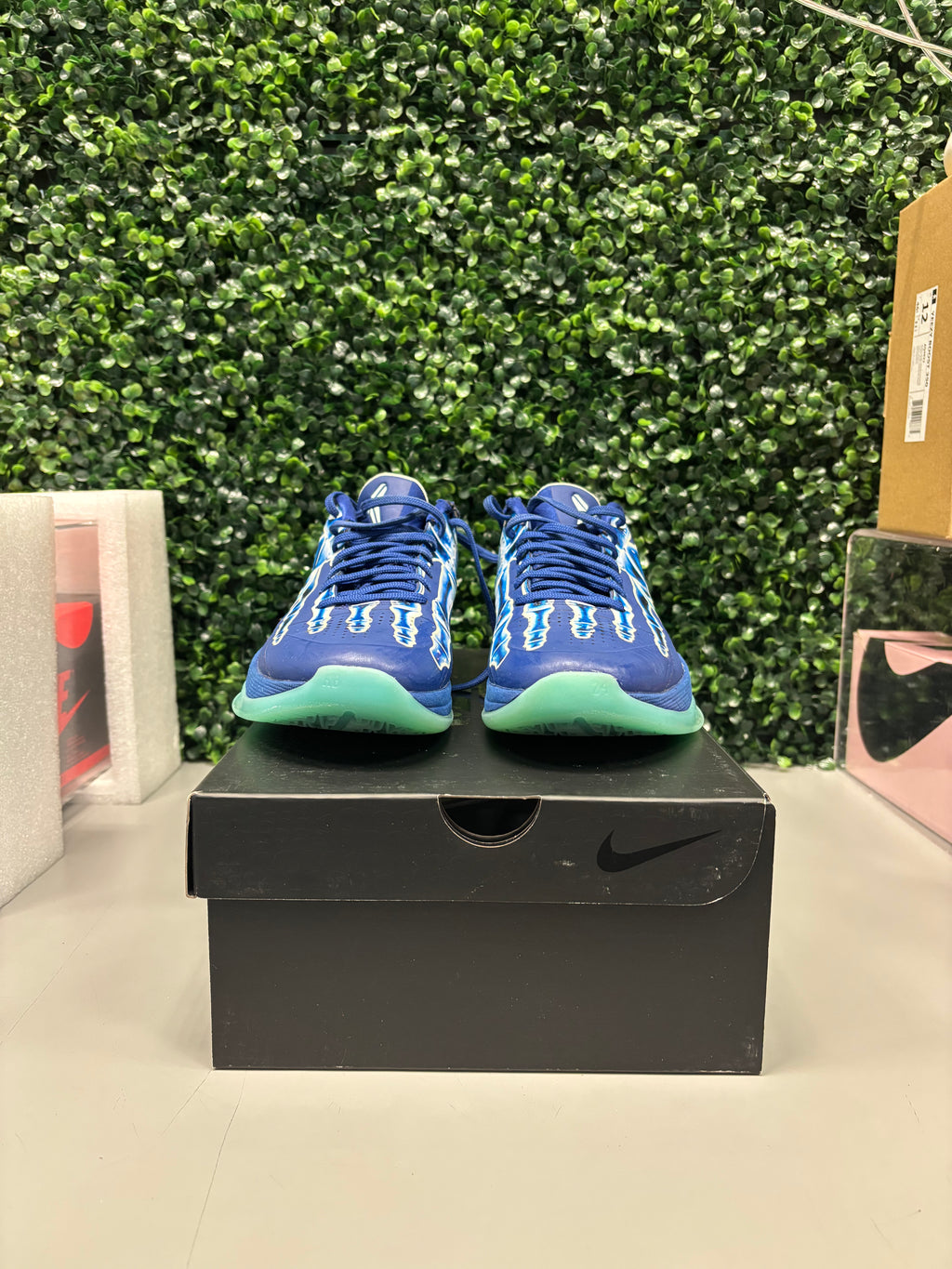 Nike Kobe 5 Protro "X-Ray" Size 7.5 Preowned