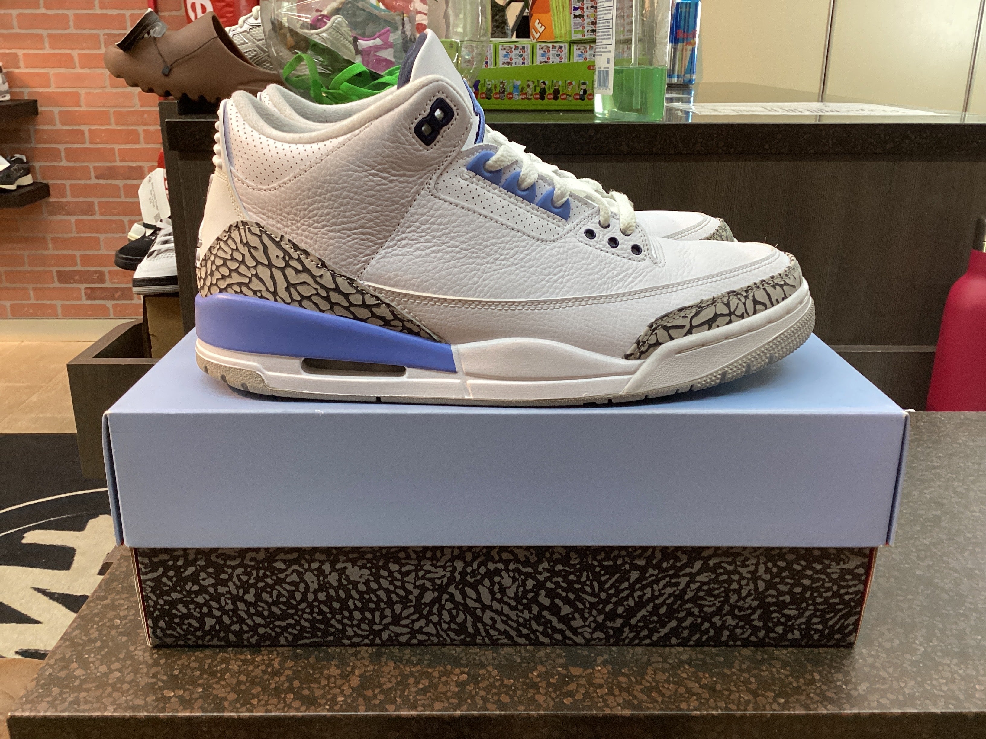Jordan 3 “UNC” Preowned Size 10