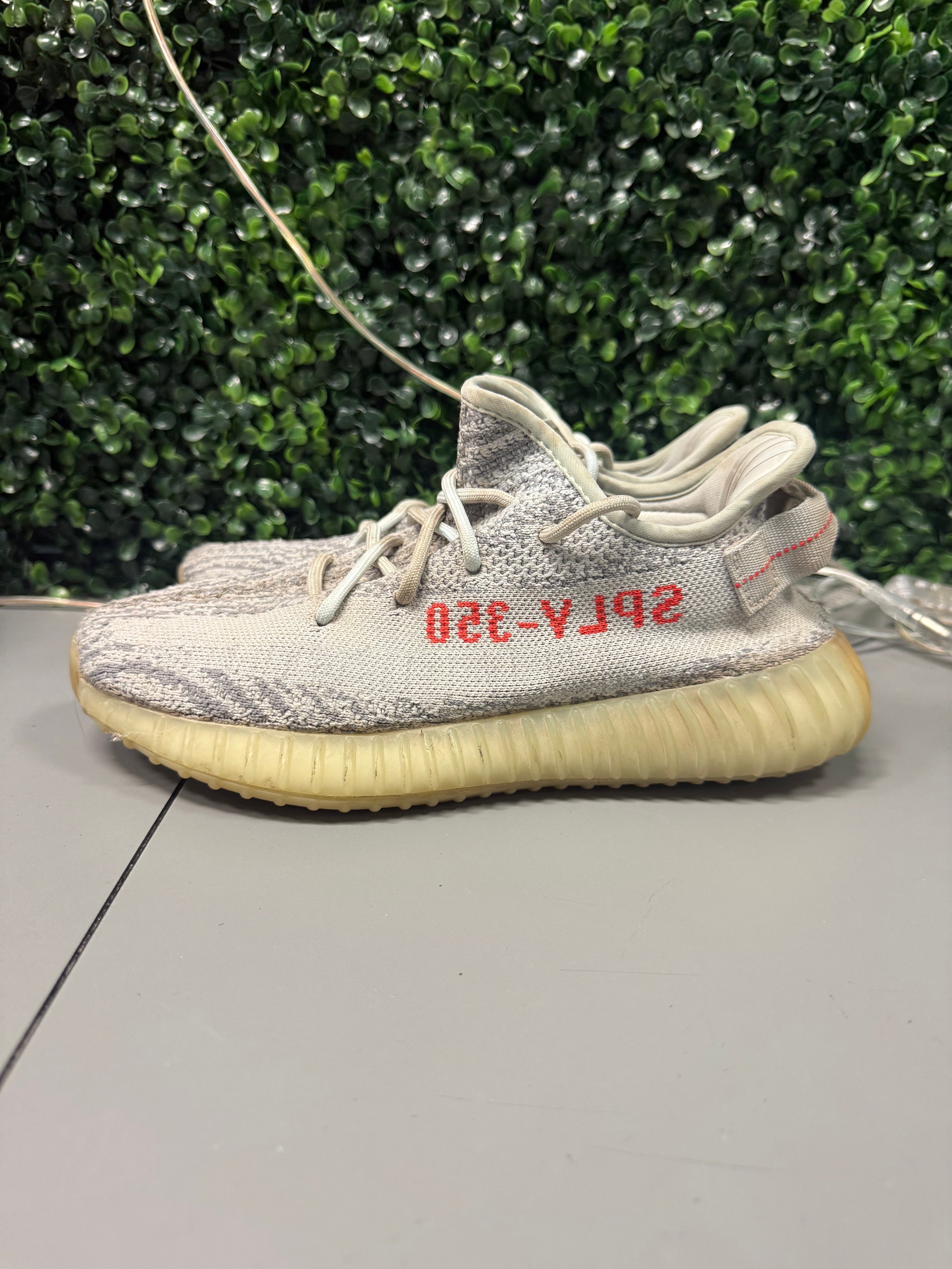 Yeezy 350 V2 "Blue Tint" Size 7.5 Preowned