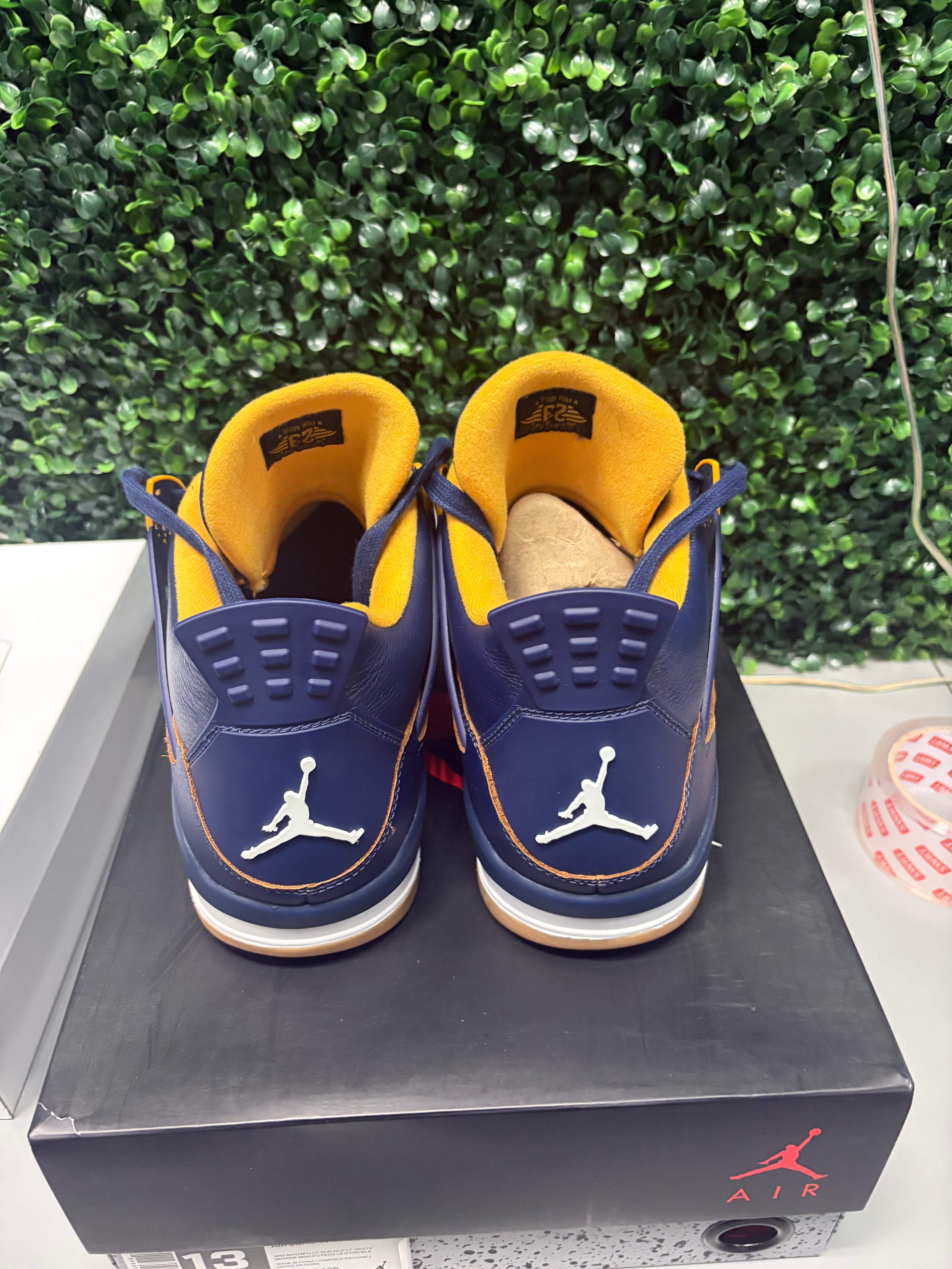 Jordan 4 Retro "Dunk From Above" Size 13 Preowned