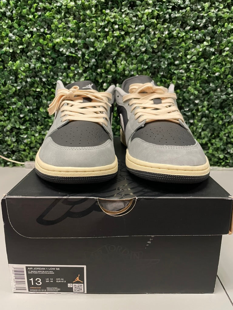 Jordan 1 Low "Light Smoke Grey Off Noir" Size 13 Preowned