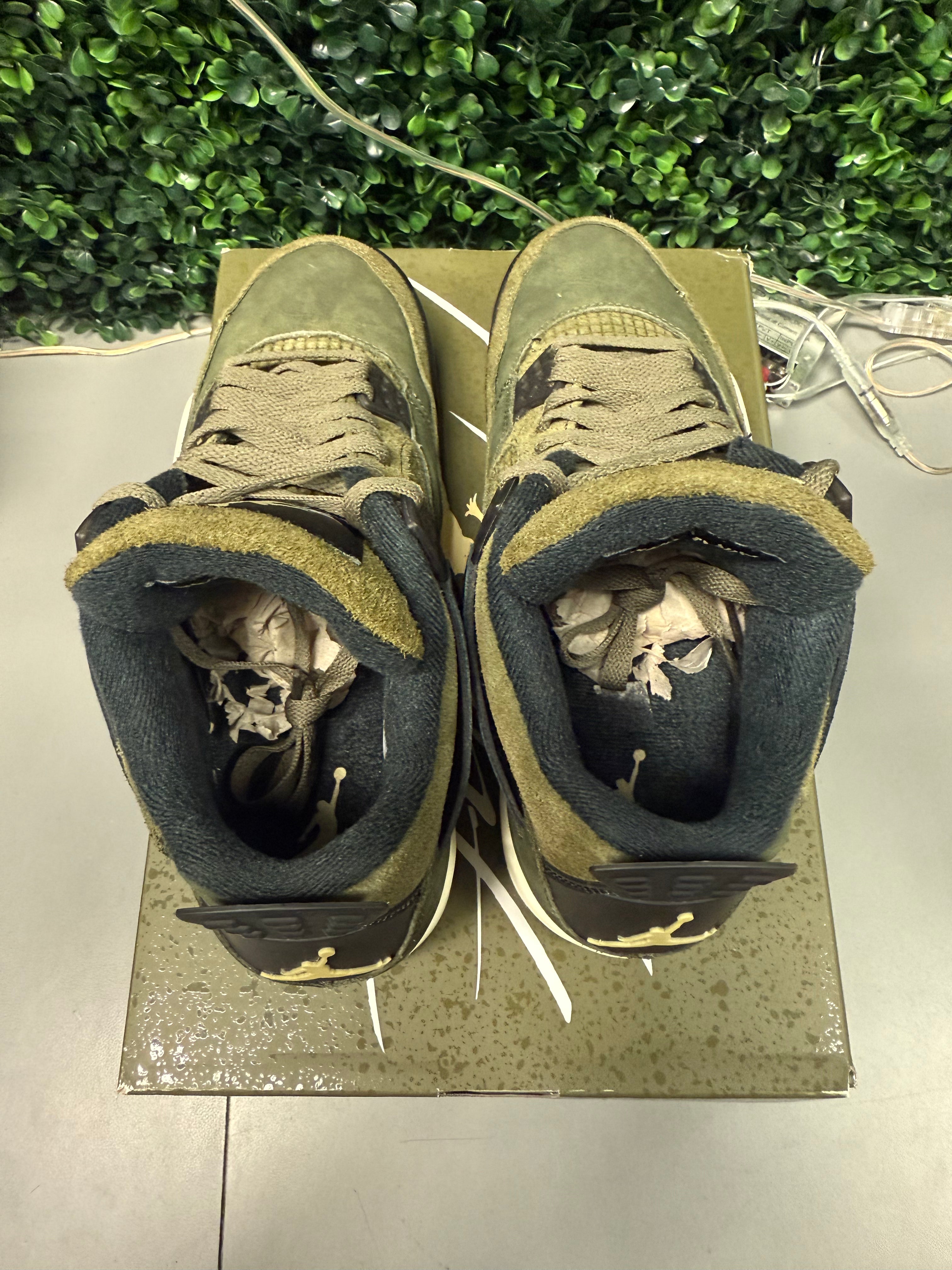 Jordan 4 "Craft Olive" Size 8 Preowned