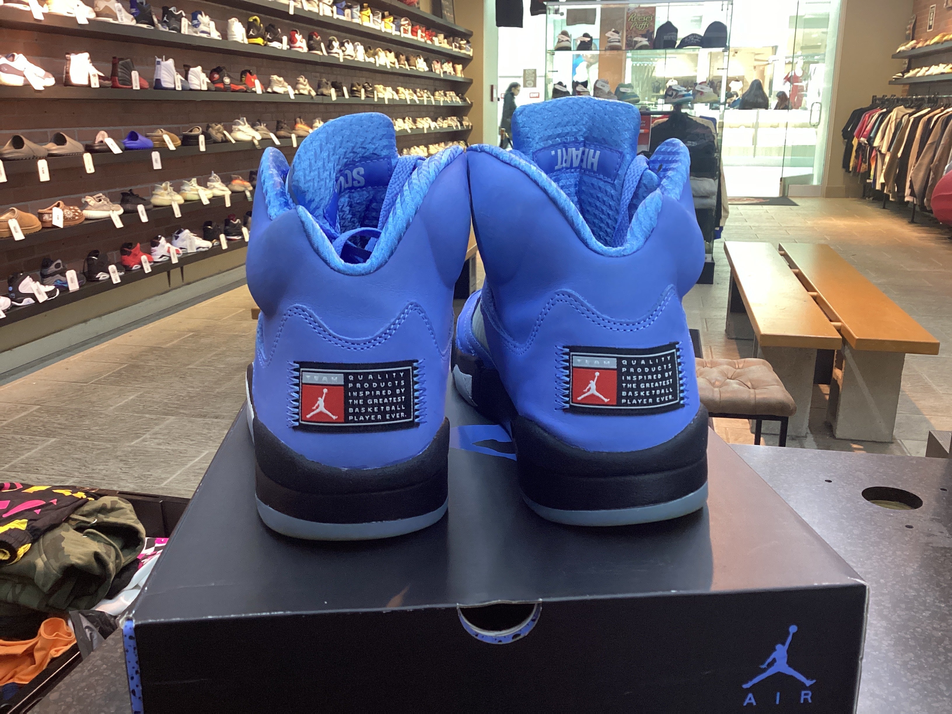 Jordan 5 “UNC” Size 11 Pre Owned