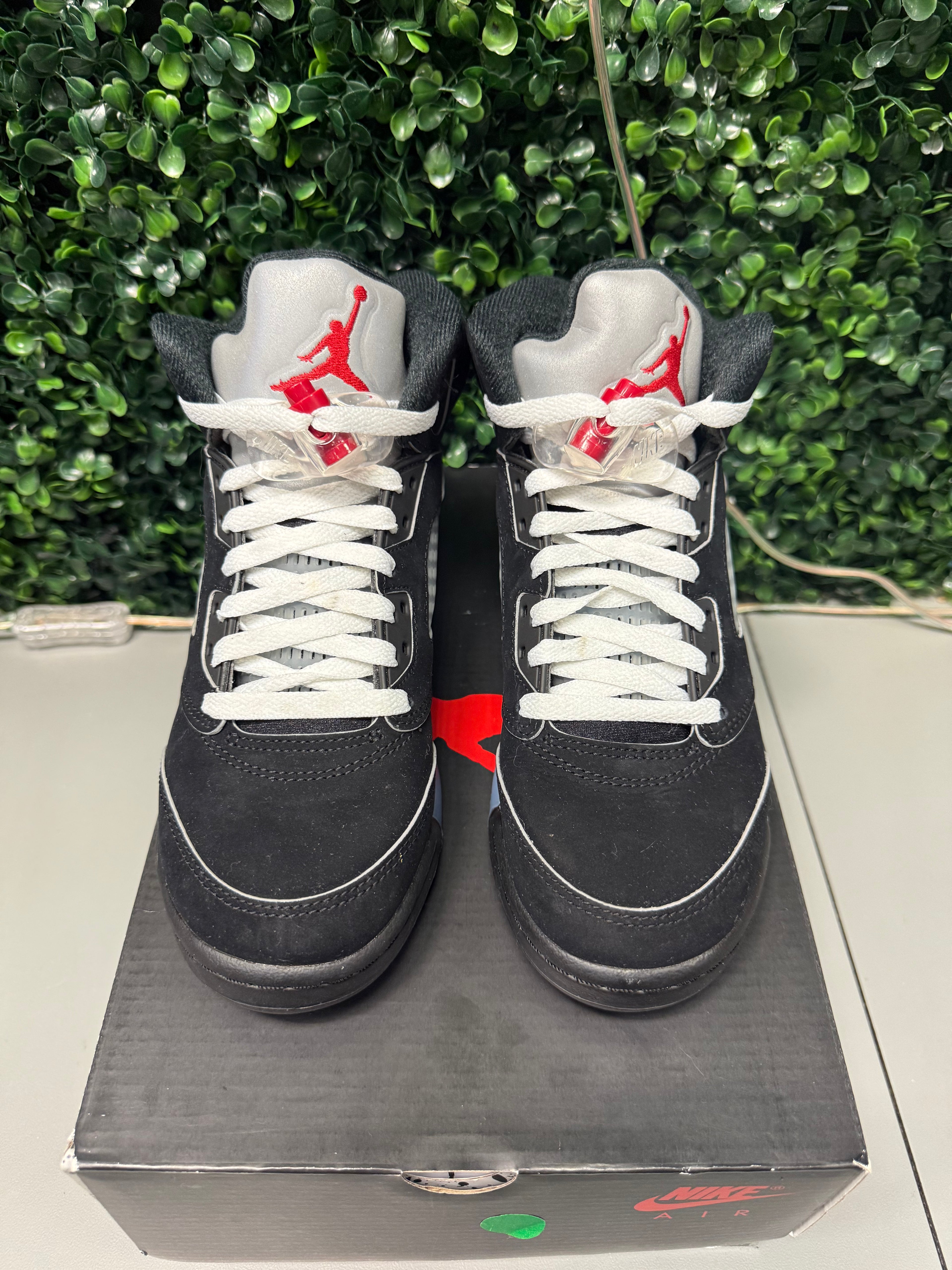 Jordan 5 "Metallic Reimagined" Size 4Y Preowned